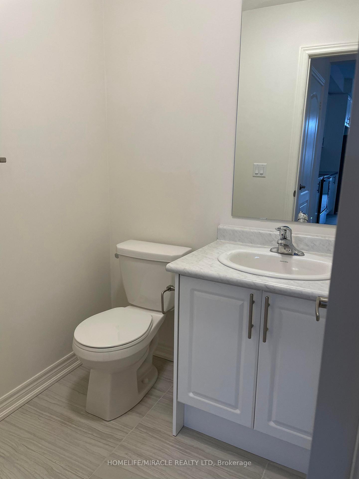 Photo 13 of 460 Silver Maple Road, Oakville, Rural Oakville — HOMEH