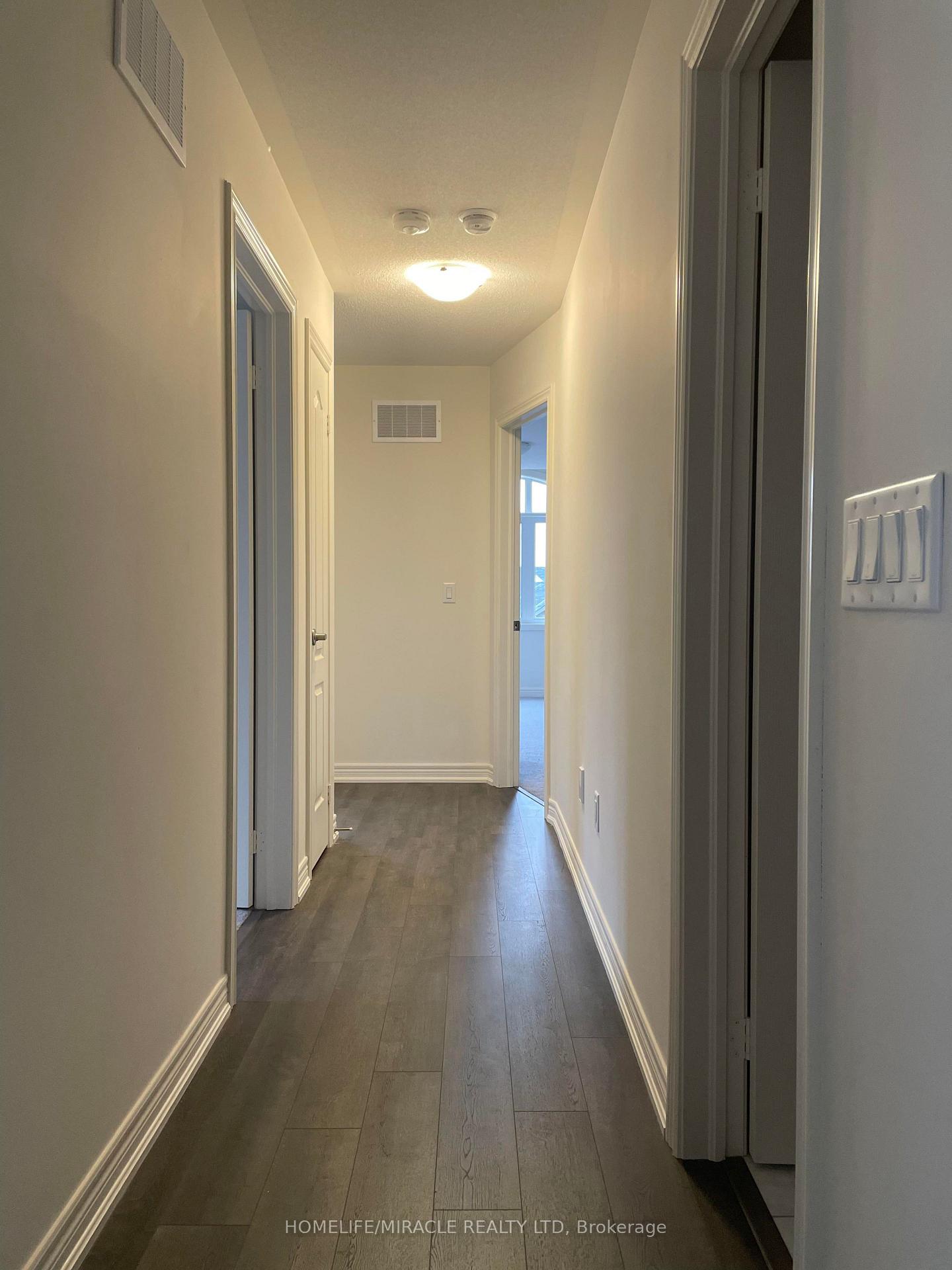 Photo 15 of 460 Silver Maple Road, Oakville, Rural Oakville — HOMEH