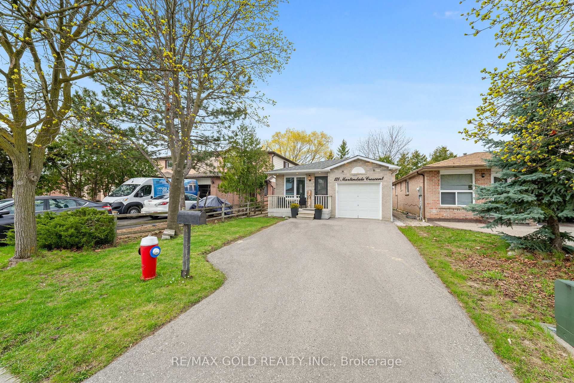 Photo 1 of 128 Martindale Crescent, Brampton, Brampton West — HOMEH