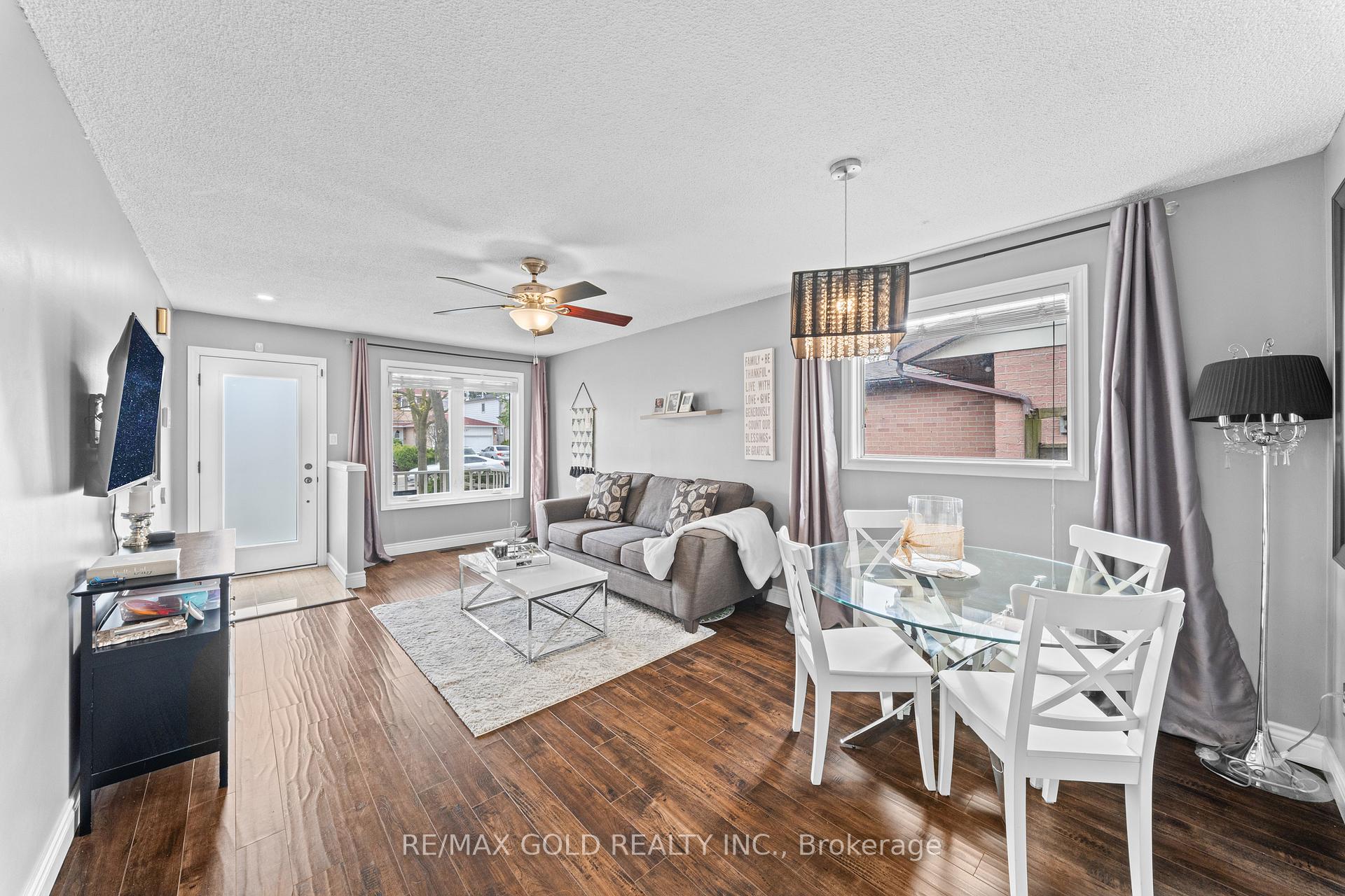 Photo 7 of 128 Martindale Crescent, Brampton, Brampton West — HOMEH