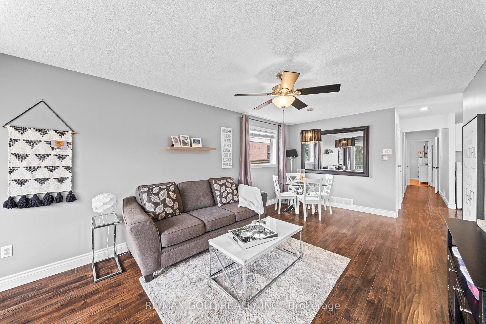 Photo 8 of 128 Martindale Crescent, Brampton, Brampton West — HOMEH