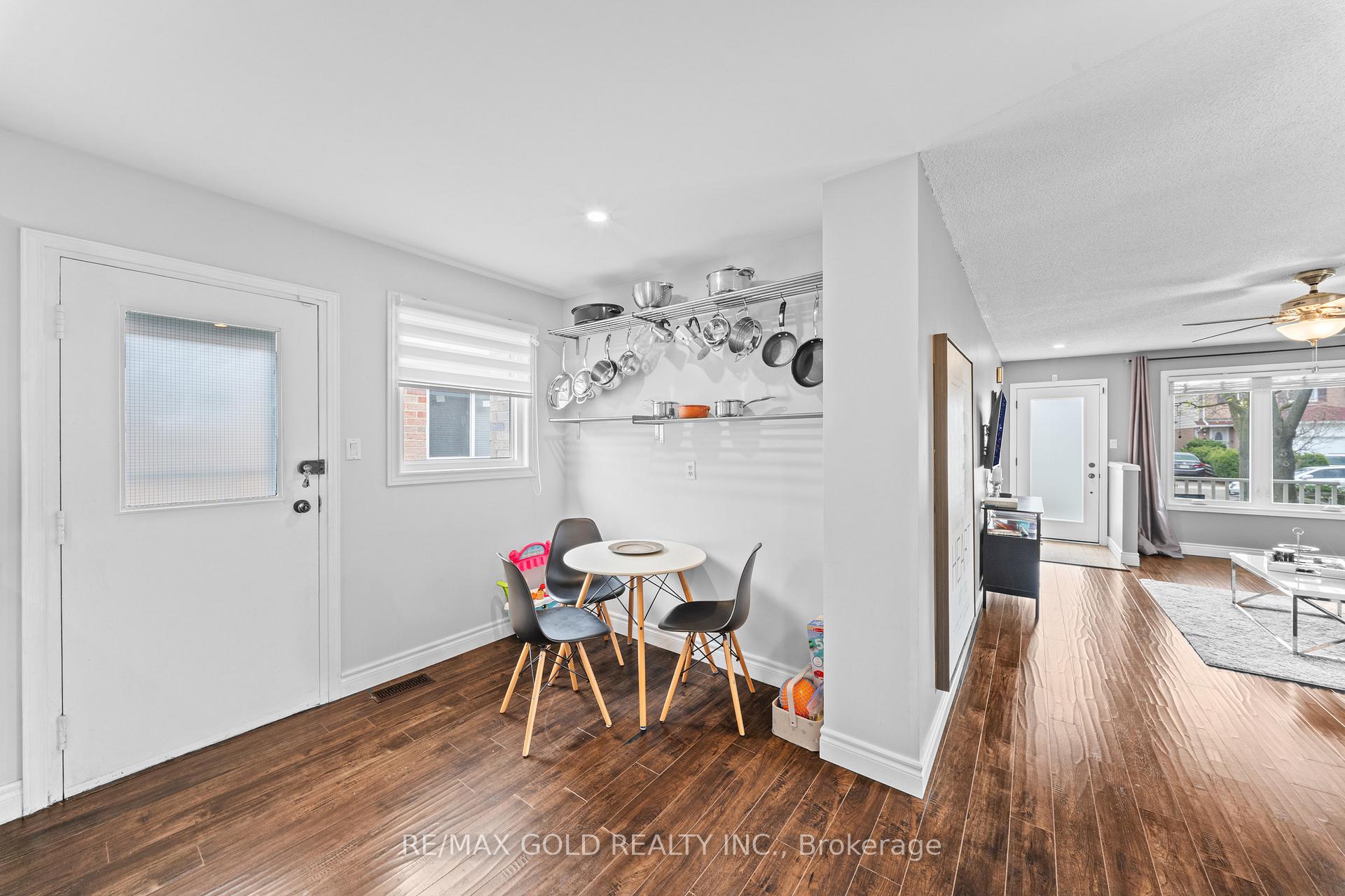 Photo 19 of 128 Martindale Crescent, Brampton, Brampton West — HOMEH