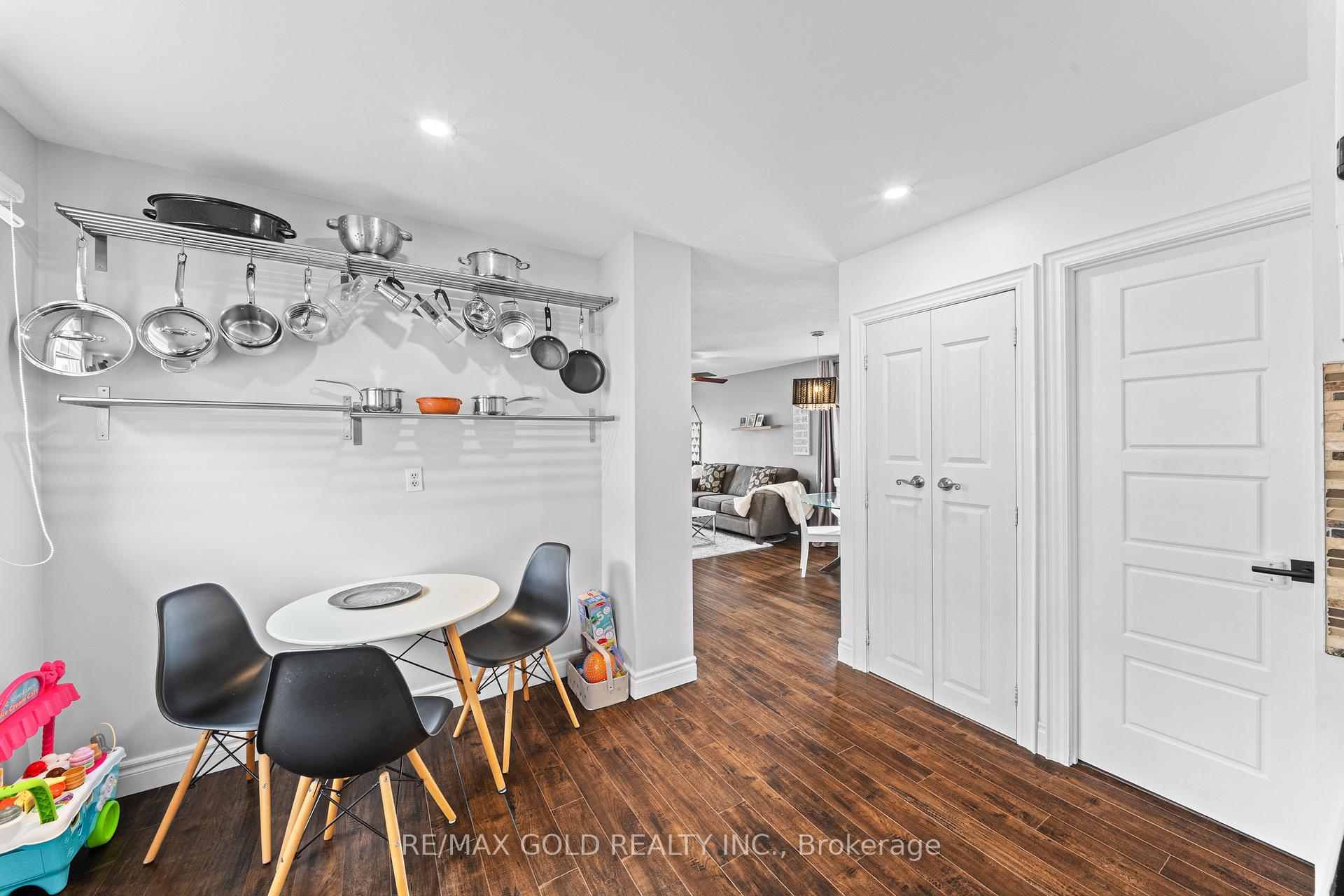 Photo 20 of 128 Martindale Crescent, Brampton, Brampton West — HOMEH