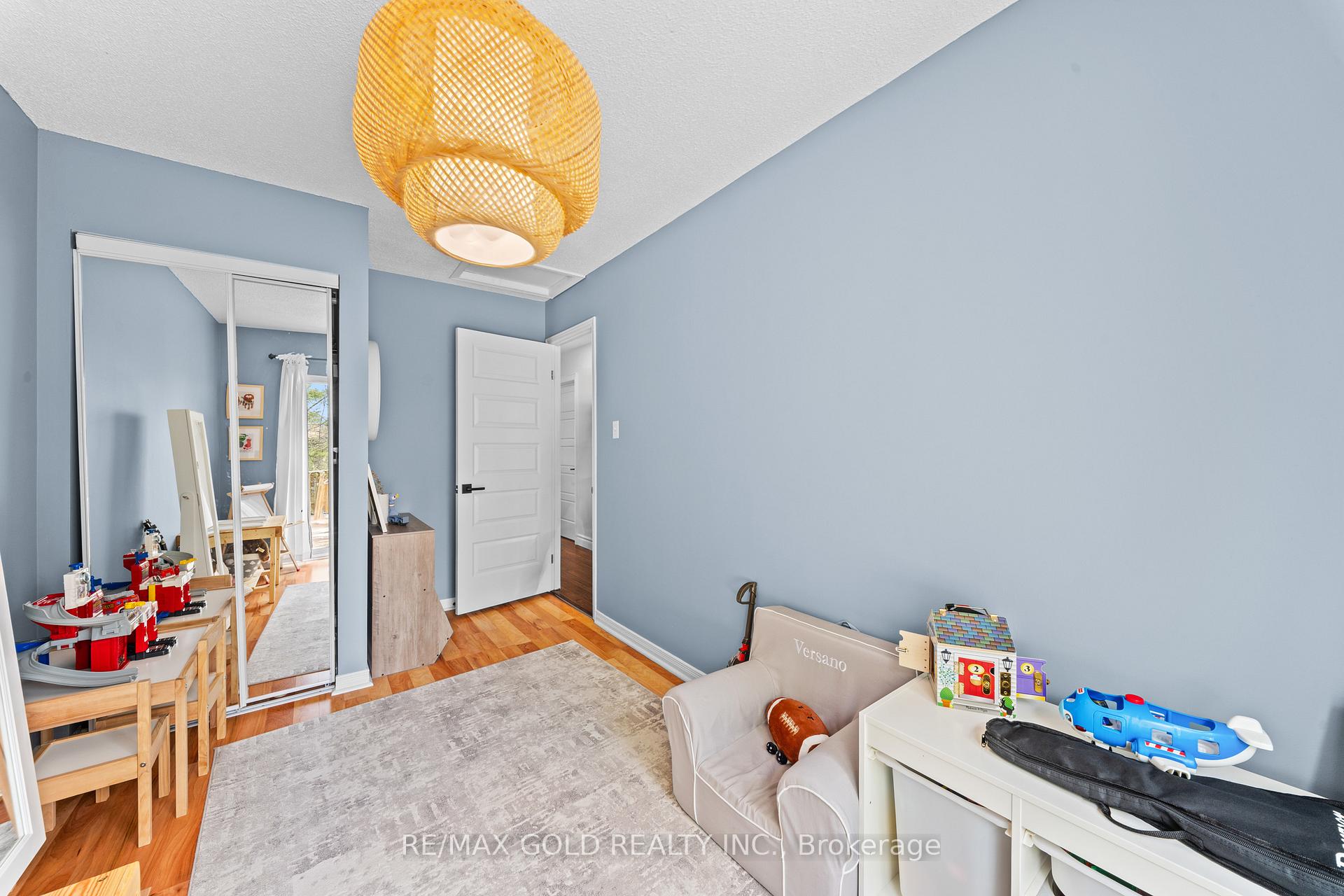 Photo 25 of 128 Martindale Crescent, Brampton, Brampton West — HOMEH