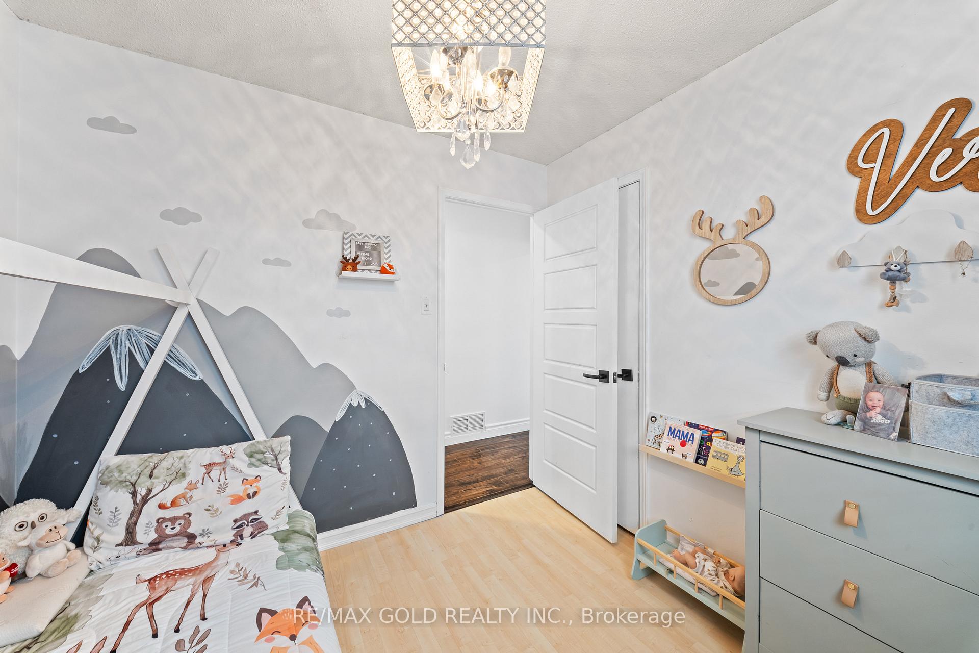 Photo 27 of 128 Martindale Crescent, Brampton, Brampton West — HOMEH
