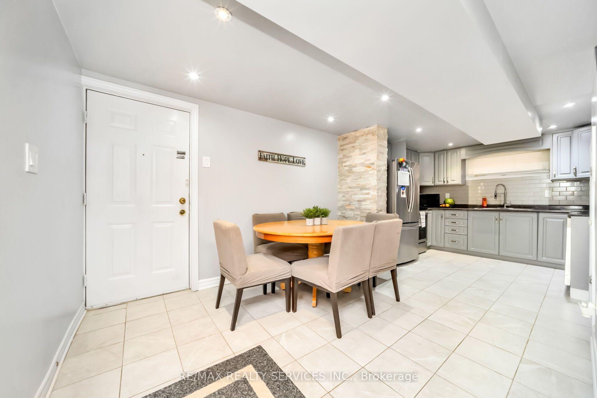 Photo 21 of 3287 Michaud Avenue, Mississauga, Malton — HOMEH