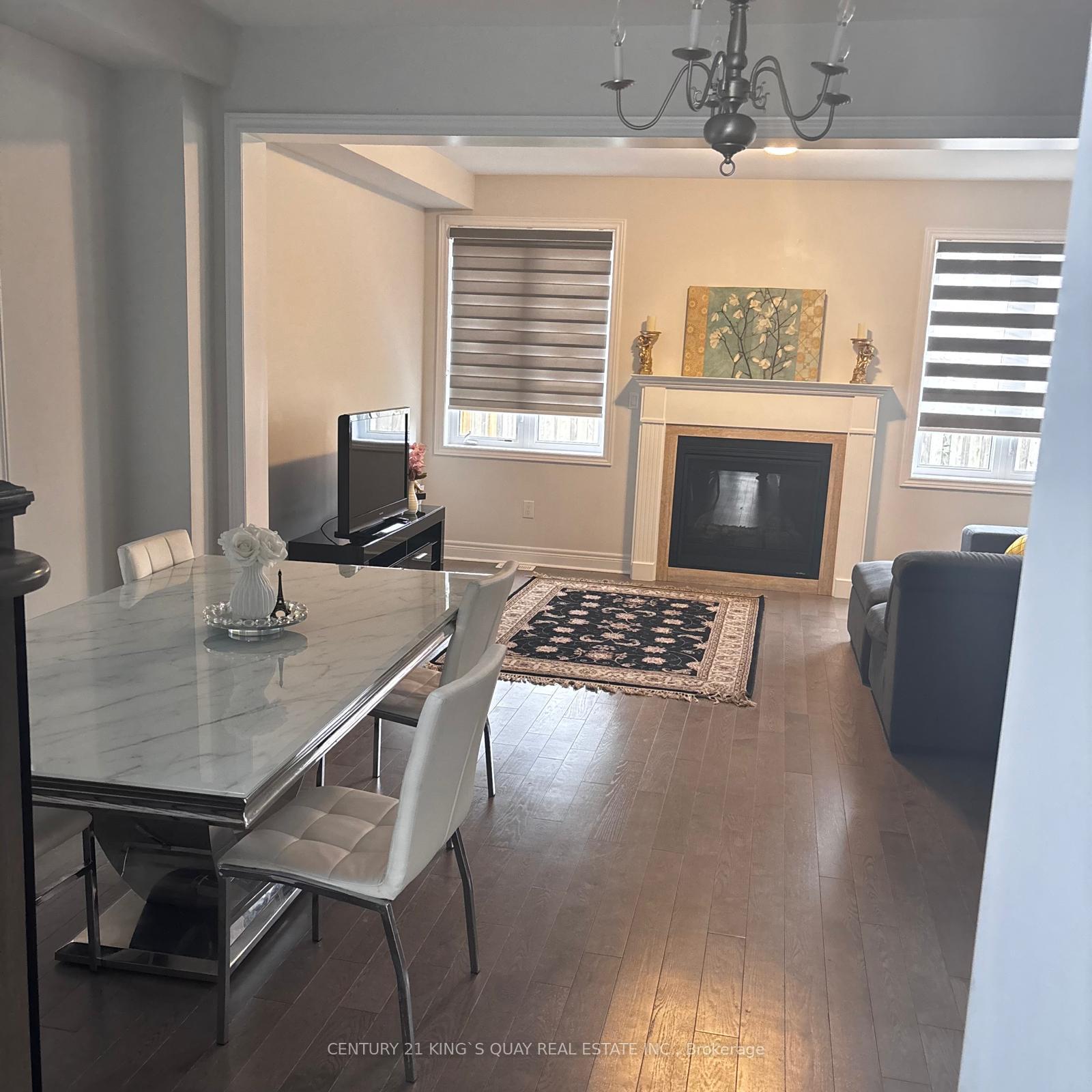 Photo 2 of 11 Jinnah Avenue, Markham, Middlefield — HOMEH