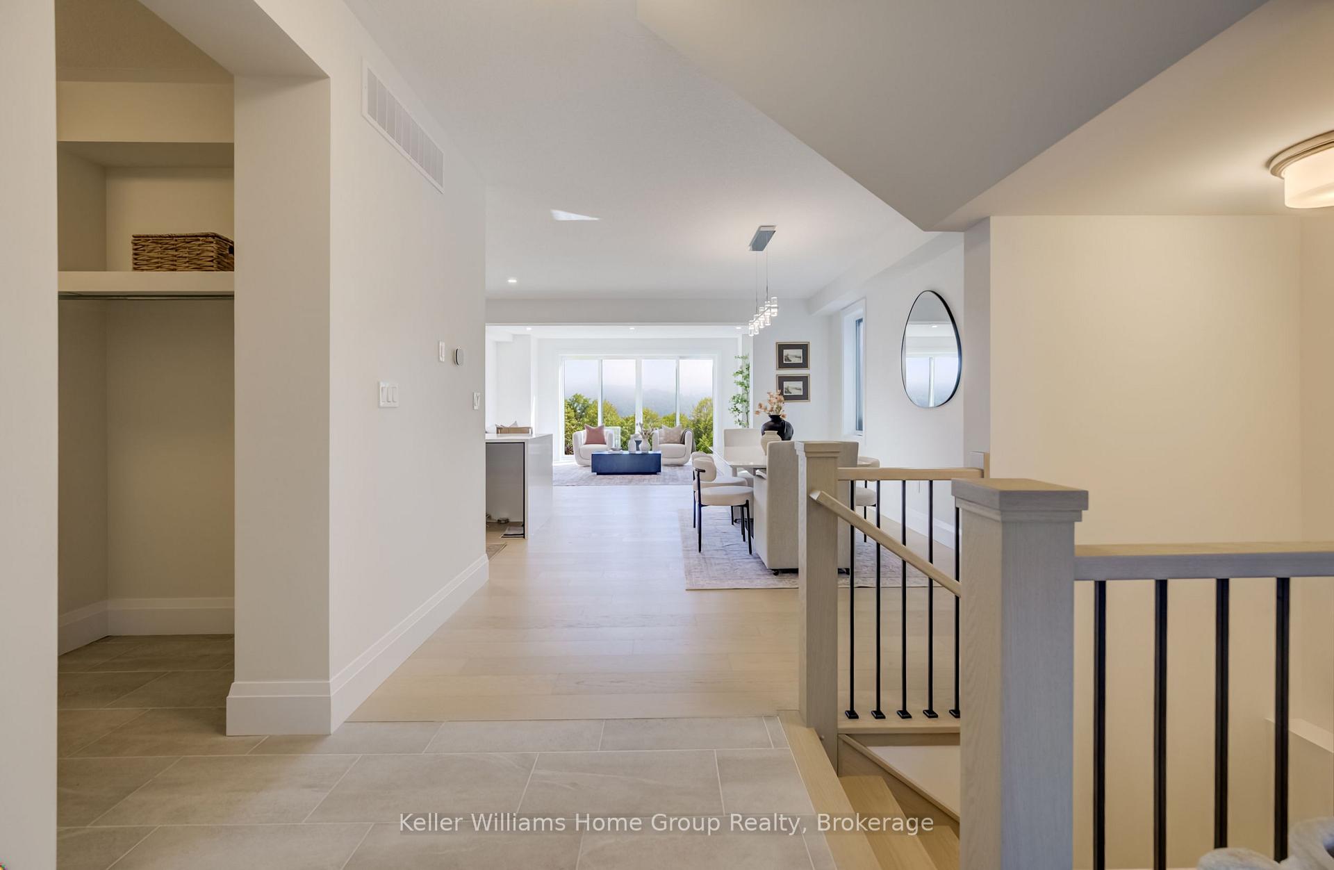 Photo 4 of 31 Nicholas Way, Guelph, Victoria North — HOMEH