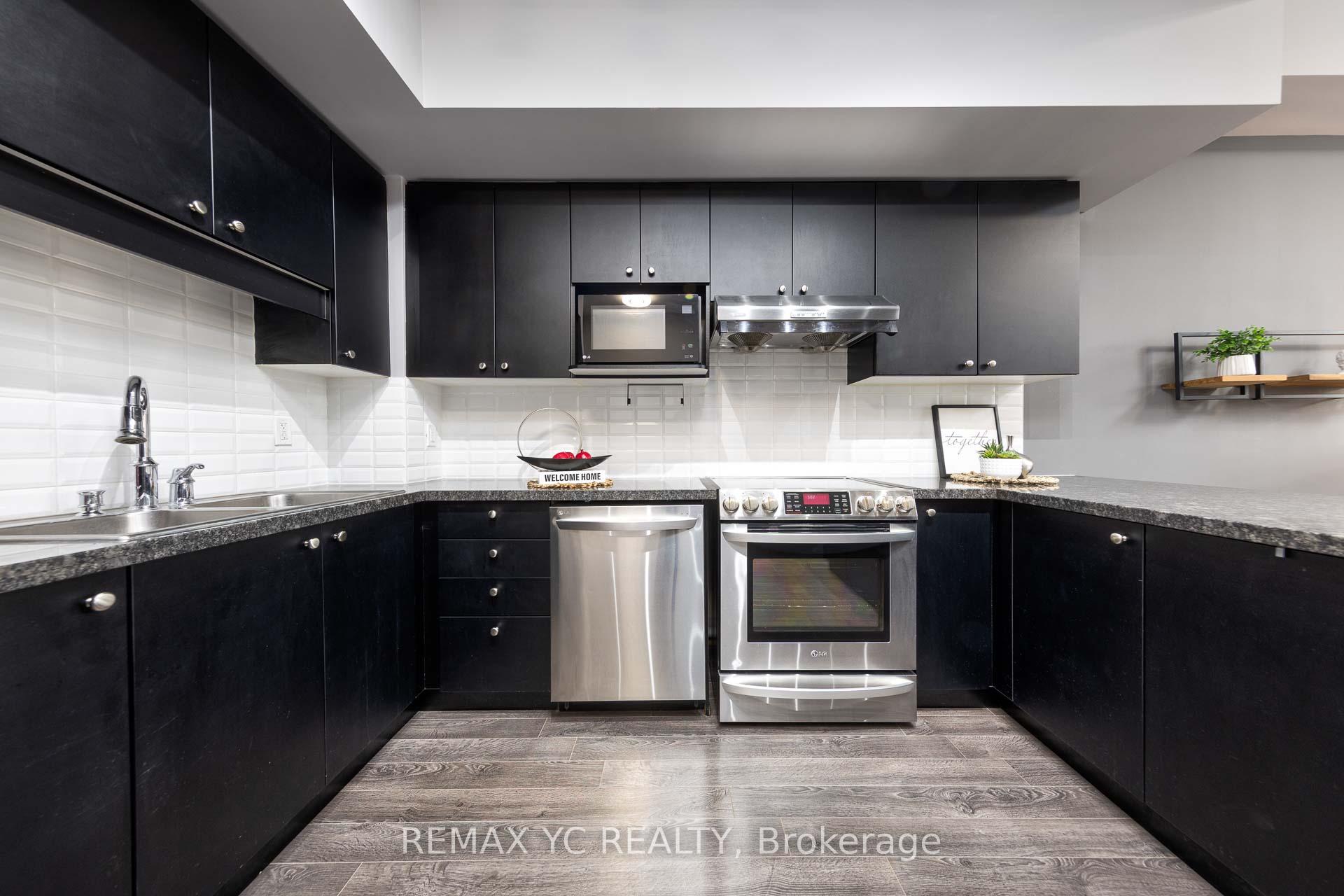 Photo 3 of Unit 110, 38 Cedarland Drive, Markham, Unionville — HOMEH