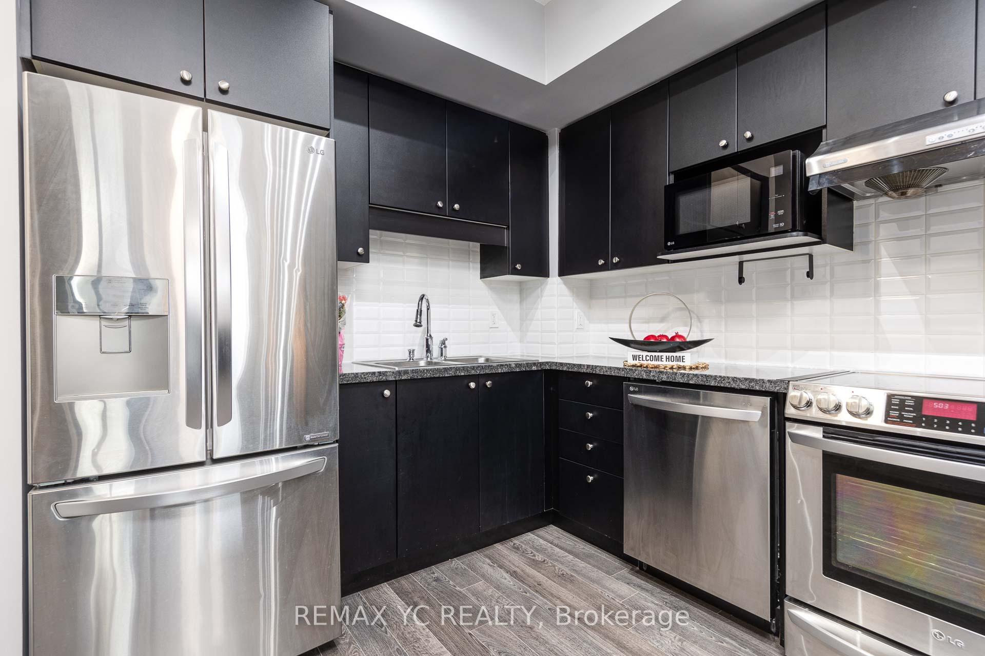 Photo 4 of Unit 110, 38 Cedarland Drive, Markham, Unionville — HOMEH