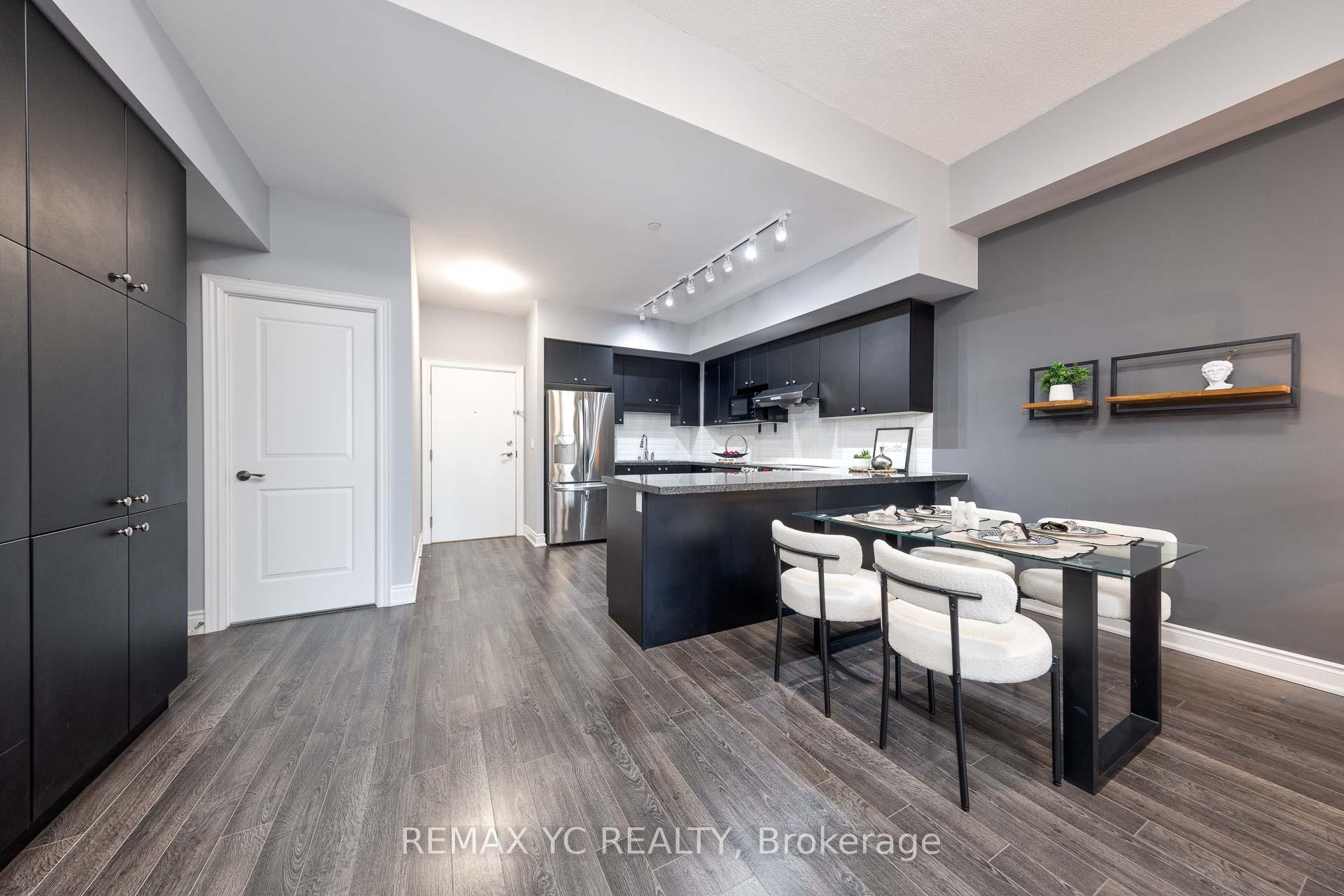 Photo 6 of Unit 110, 38 Cedarland Drive, Markham, Unionville — HOMEH