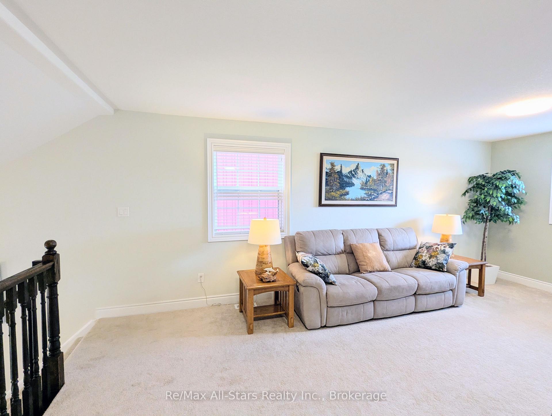 Photo 20 of 553 Grange Way, Peterborough, Northcrest Ward 5 — HOMEH