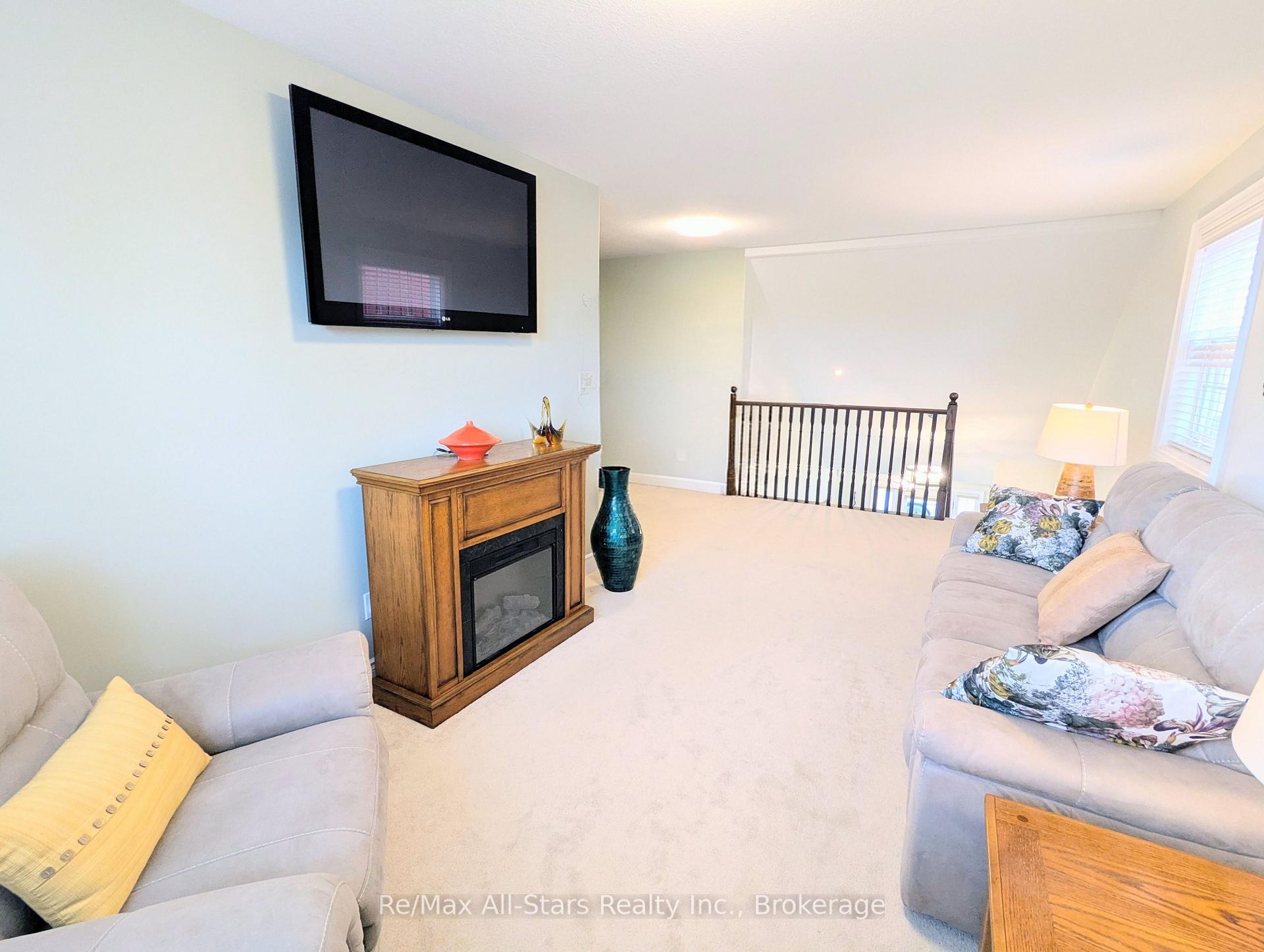 Photo 21 of 553 Grange Way, Peterborough, Northcrest Ward 5 — HOMEH
