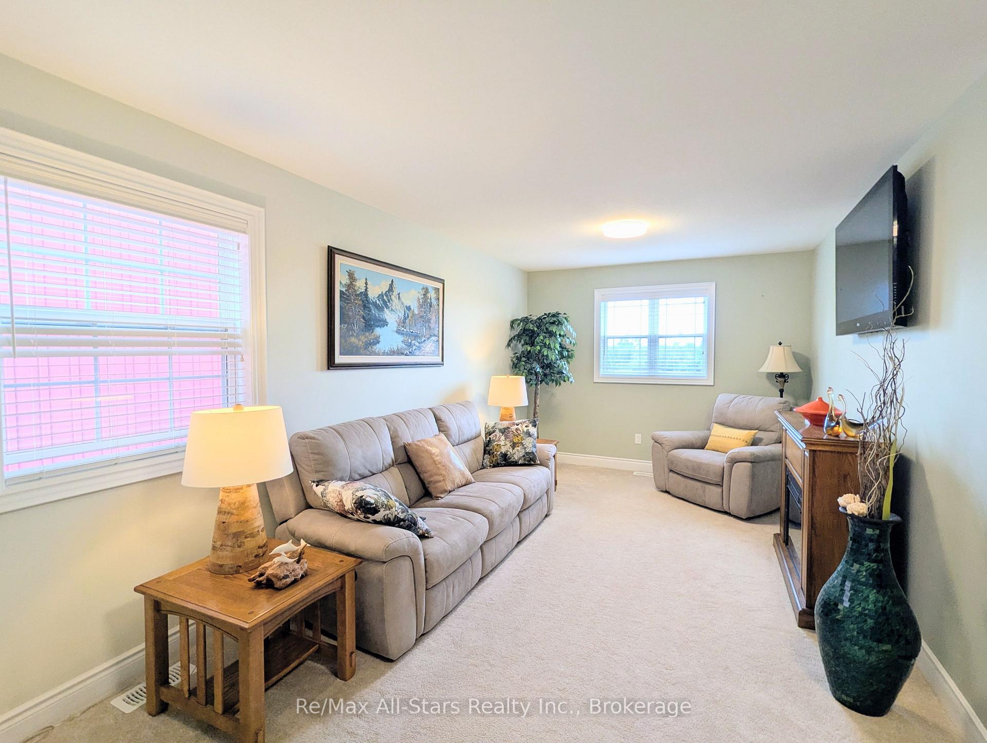 Photo 22 of 553 Grange Way, Peterborough, Northcrest Ward 5 — HOMEH
