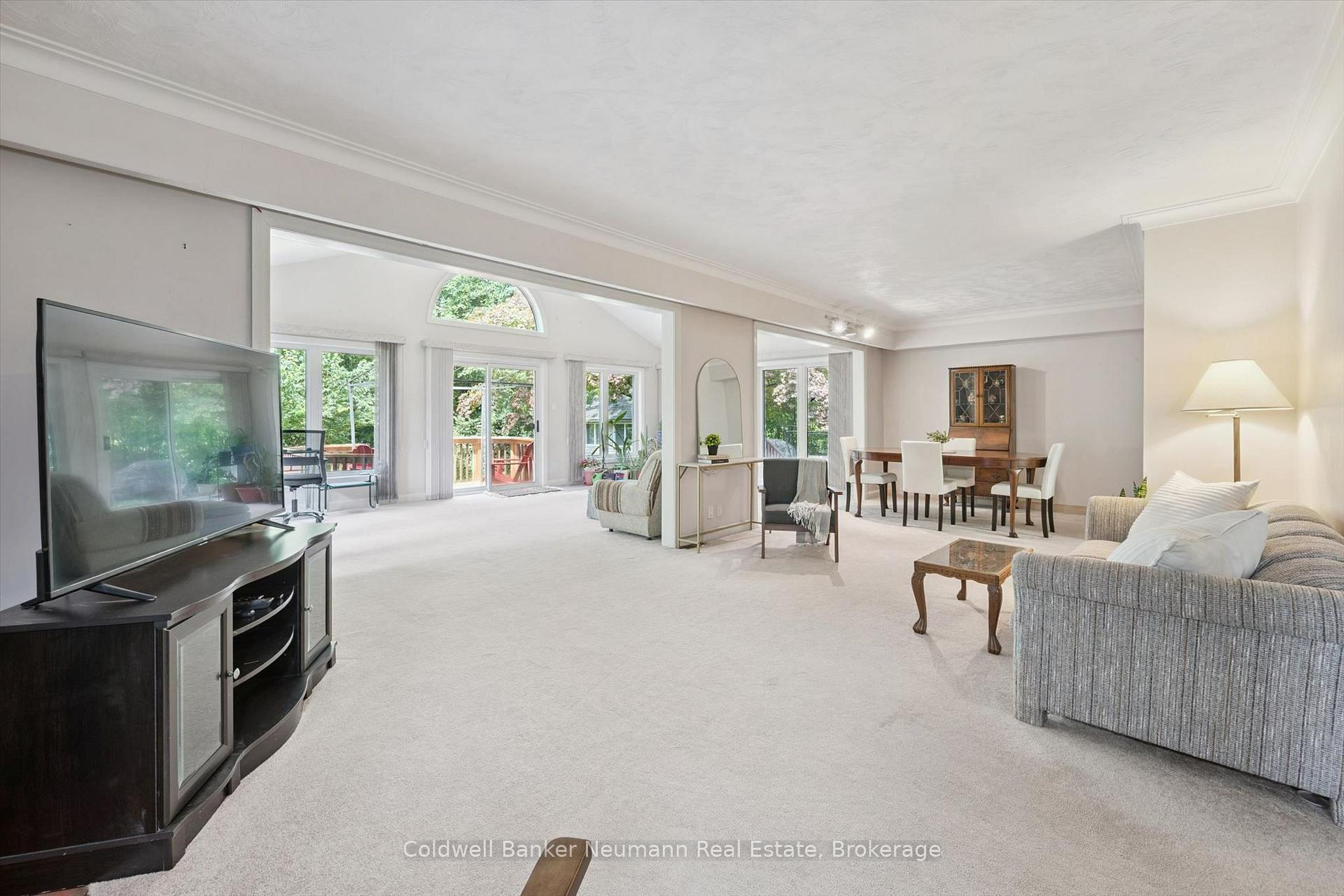 Photo 7 of 45 Dean Avenue, Guelph, Dovercliffe Park/Old University — HOMEH