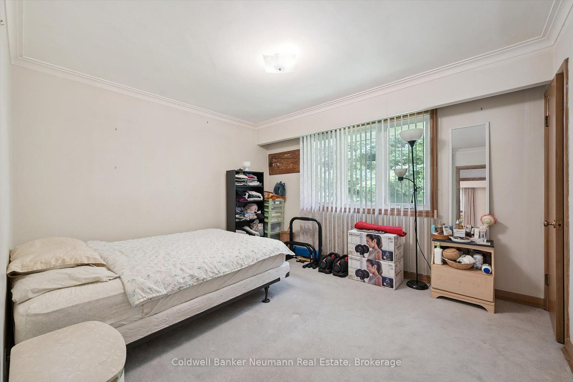 Photo 18 of 45 Dean Avenue, Guelph, Dovercliffe Park/Old University — HOMEH