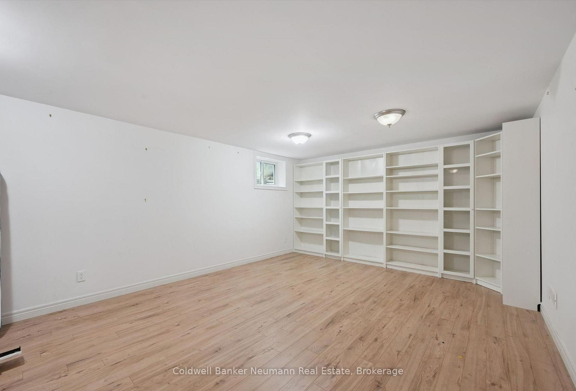 Photo 21 of 45 Dean Avenue, Guelph, Dovercliffe Park/Old University — HOMEH