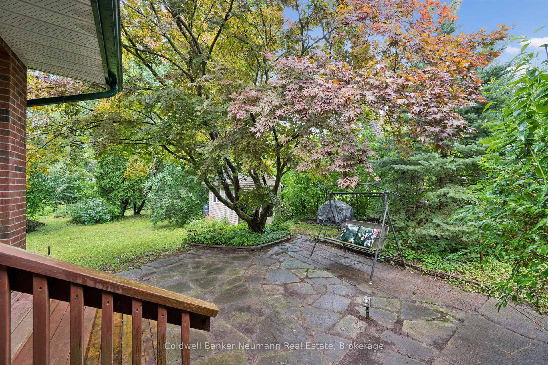 Photo 25 of 45 Dean Avenue, Guelph, Dovercliffe Park/Old University — HOMEH
