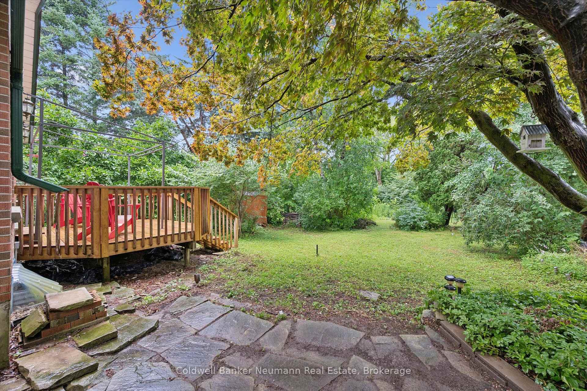 Photo 26 of 45 Dean Avenue, Guelph, Dovercliffe Park/Old University — HOMEH