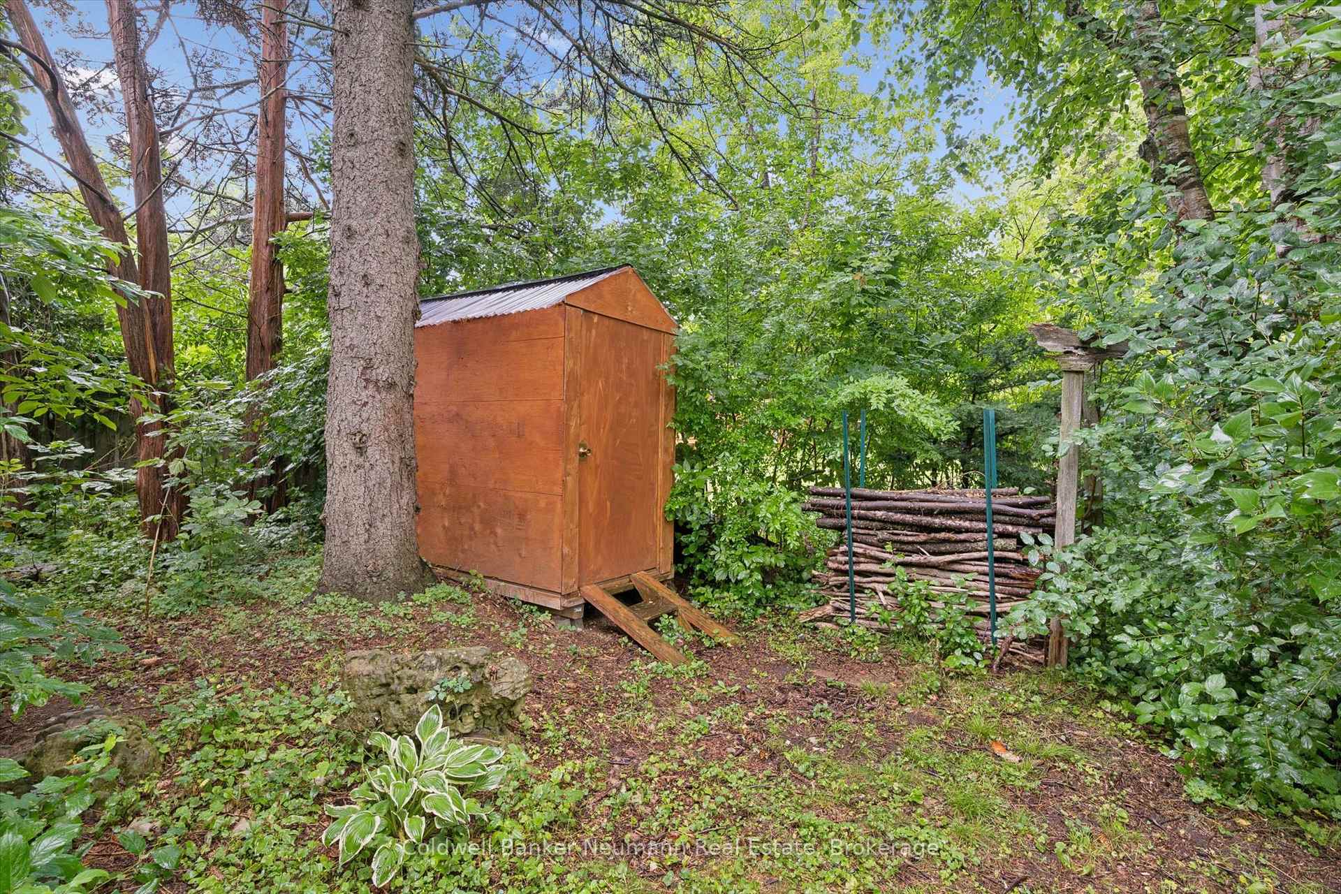 Photo 33 of 45 Dean Avenue, Guelph, Dovercliffe Park/Old University — HOMEH