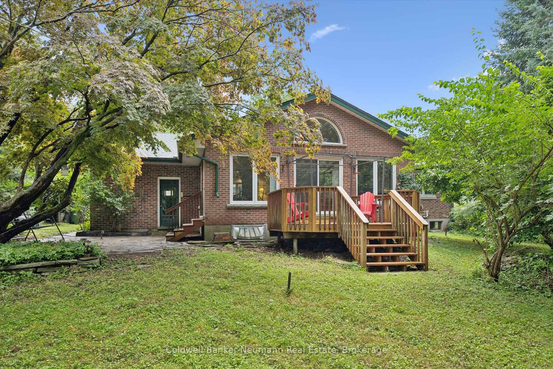 Photo 34 of 45 Dean Avenue, Guelph, Dovercliffe Park/Old University — HOMEH