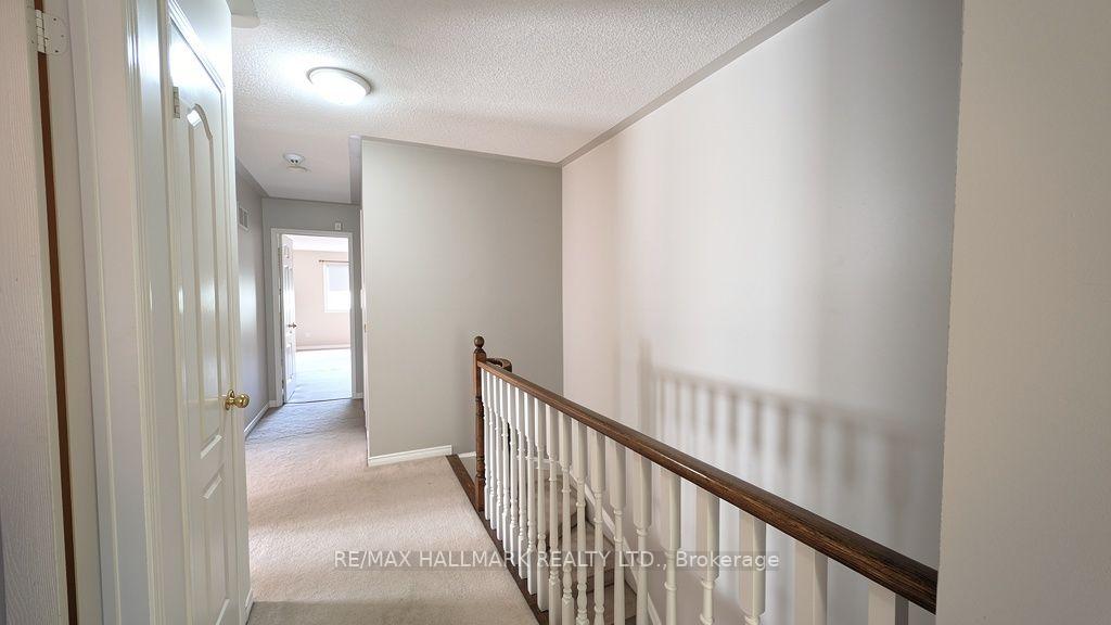 Photo 11 of 441 Heddle Crescent N, Newmarket, Stonehaven-Wyndham — HOMEH
