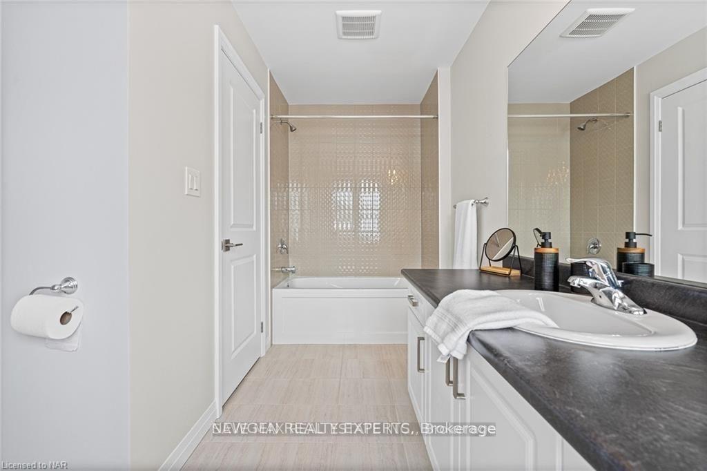 Photo 22 of 4855 Pettit Avenue, Niagara Falls, Morrison — HOMEH