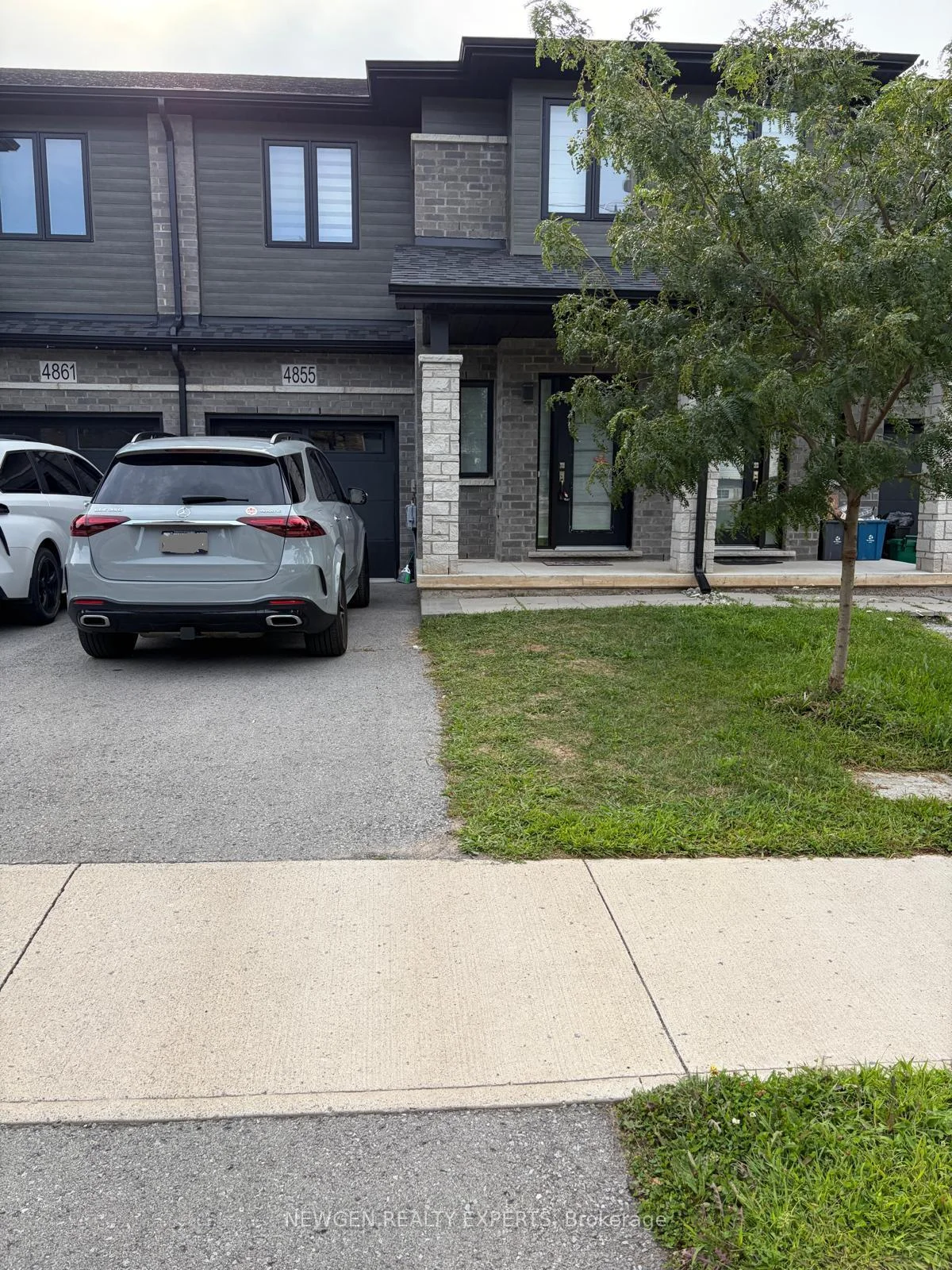 Photo 2 of 4855 Pettit Avenue, Niagara Falls, Morrison — HOMEH