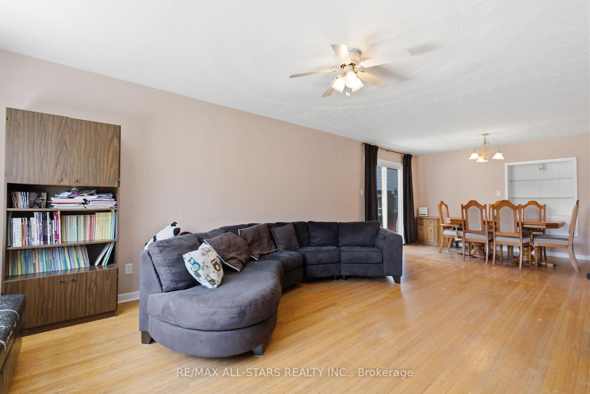 Photo 7 of 85 Reach Street, Uxbridge — HOMEH