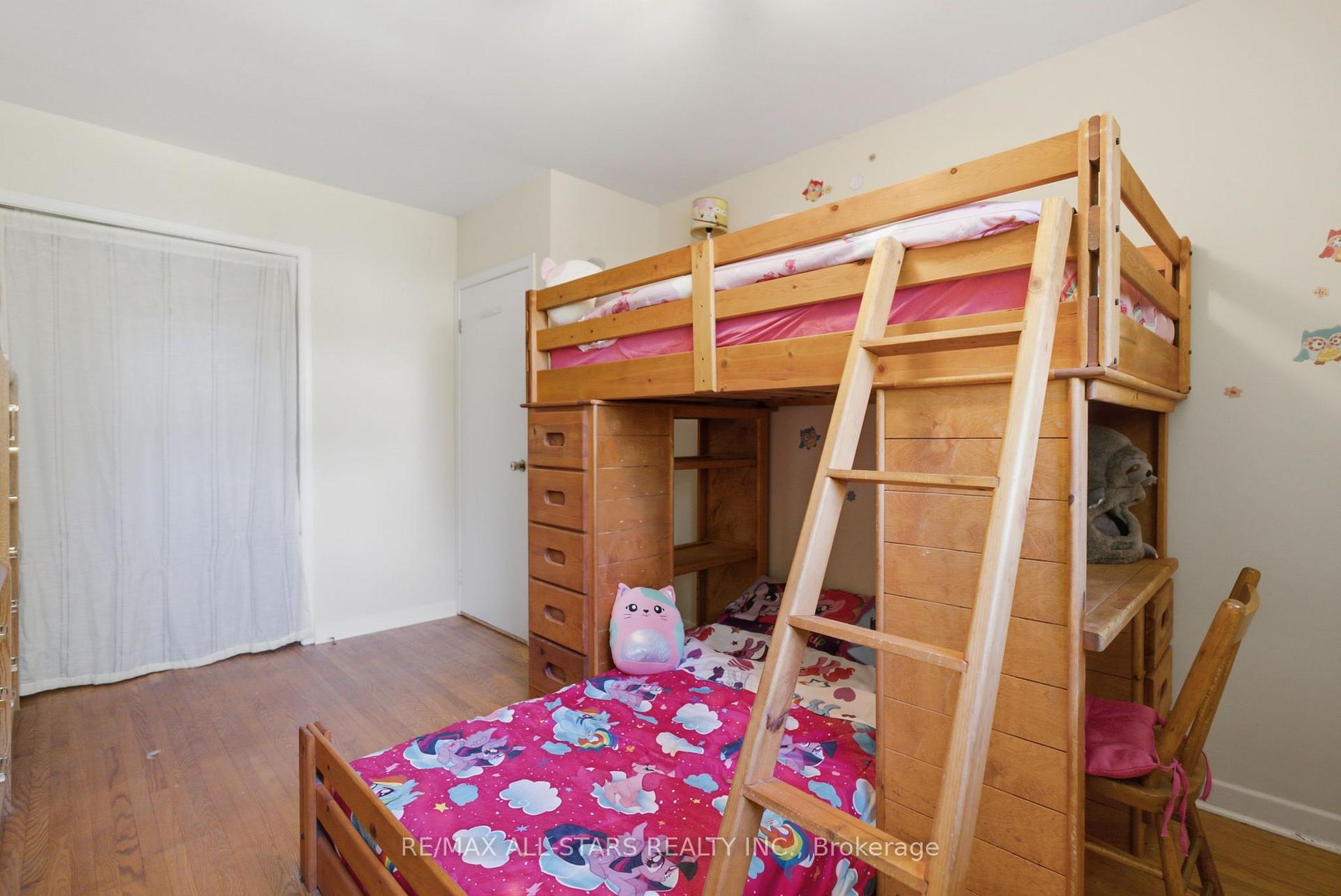 Photo 16 of 85 Reach Street, Uxbridge — HOMEH