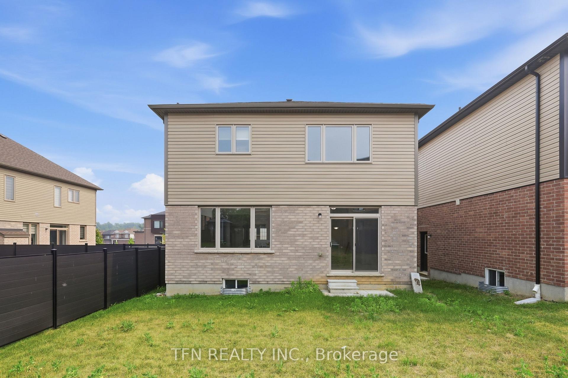 Photo 17 of 16 Blaney Street, Brant, Paris — HOMEH