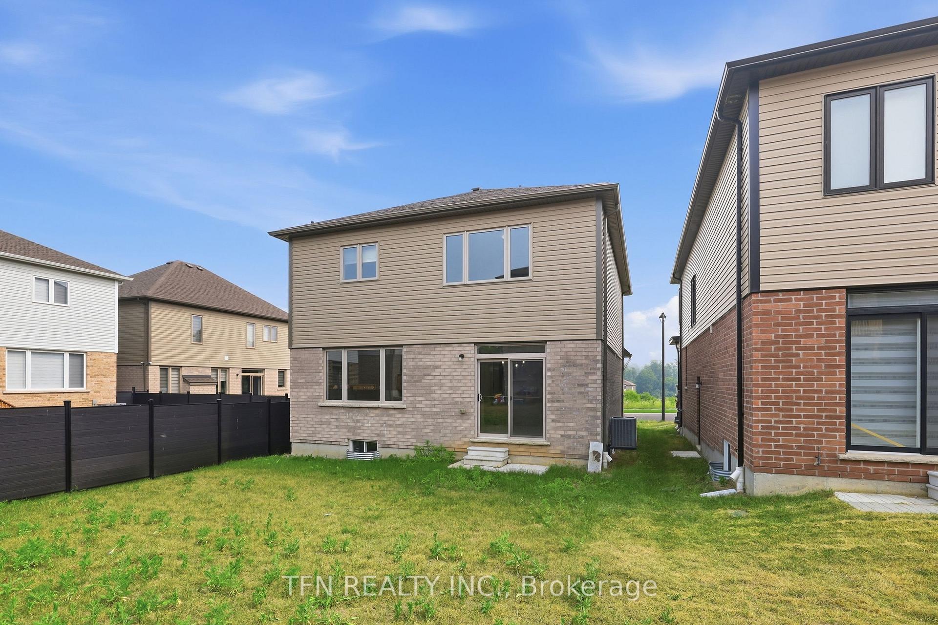 Photo 18 of 16 Blaney Street, Brant, Paris — HOMEH