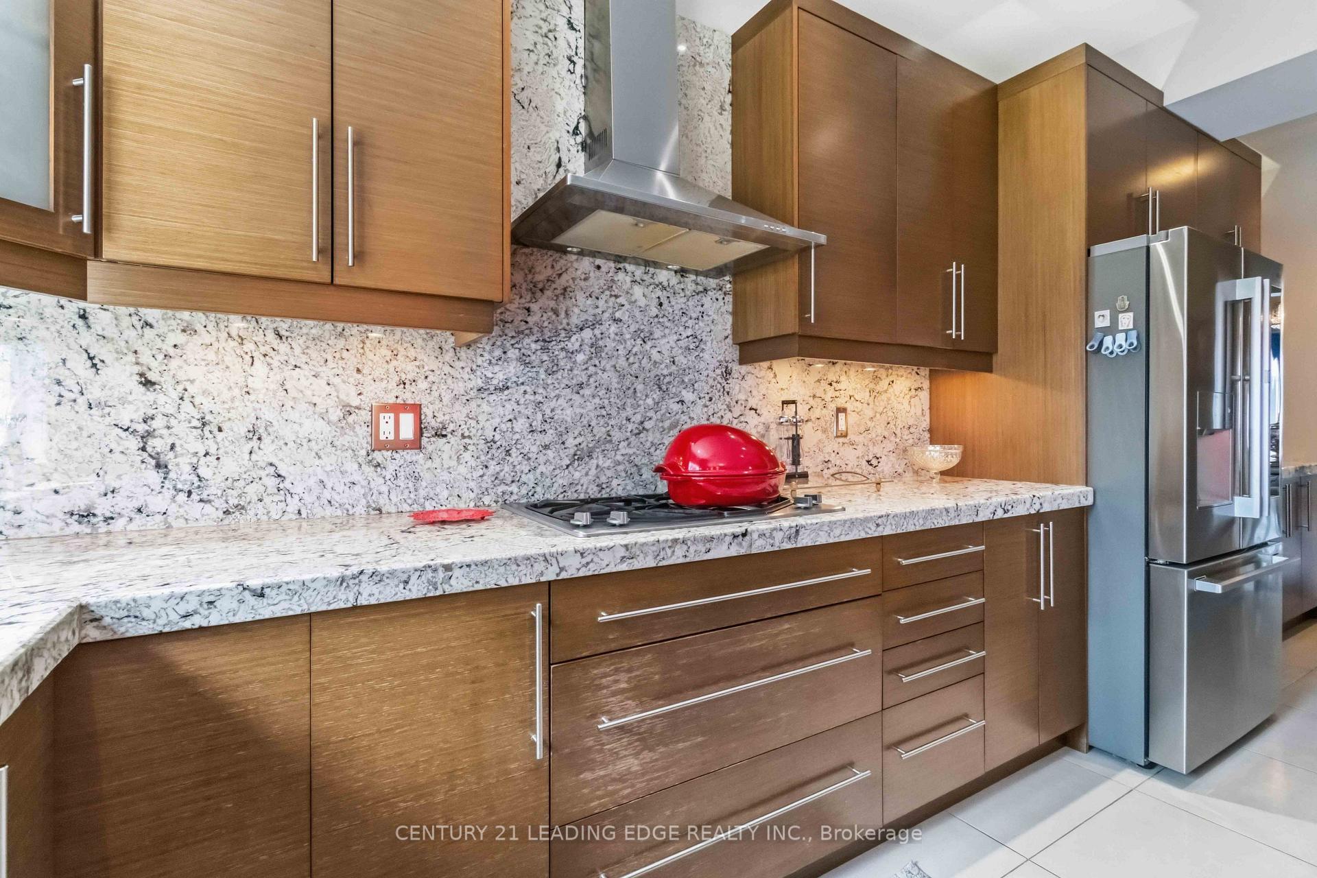 Photo 12 of Unit 5, 47 Cordoba Drive, Vaughan, Lakeview Estates — HOMEH