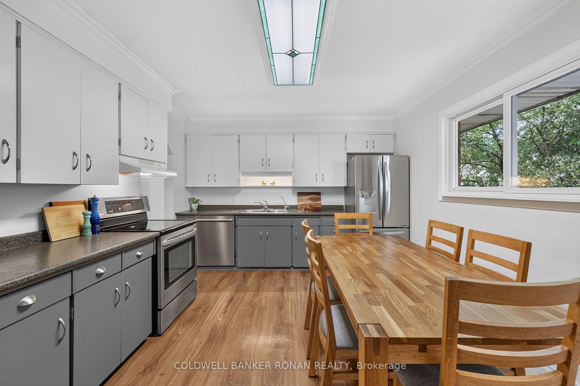 Photo 10 of 4 Richmond Street E, New Tecumseth, Tottenham — HOMEH