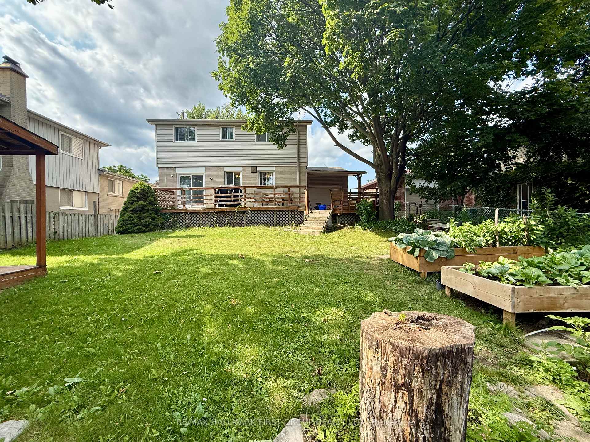 Photo 26 of 906 Cecylia Court, Pickering, West Shore — HOMEH