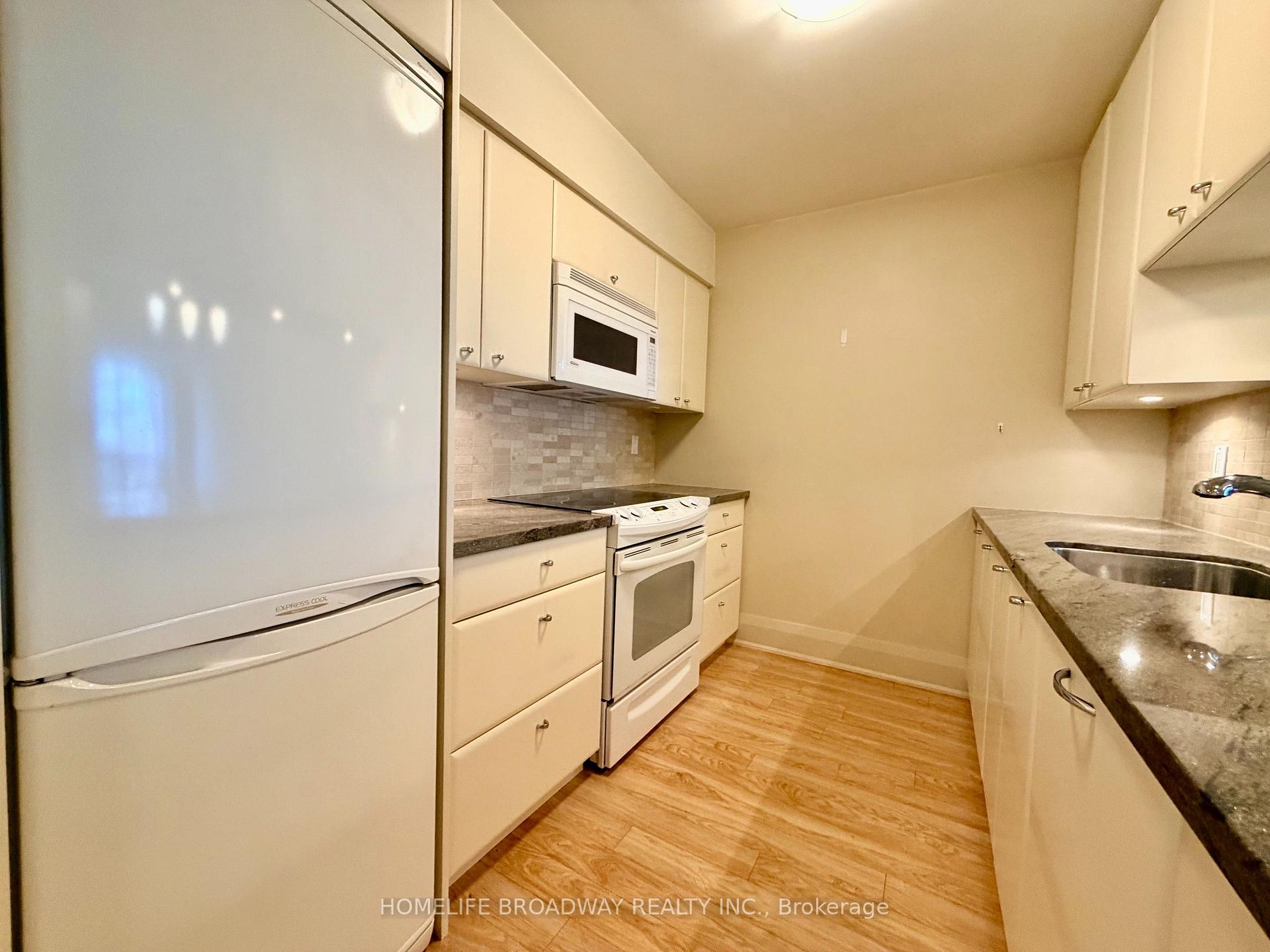 Photo 7 of Unit 1908, 1055 Bay Street, Toronto, Bay Street Corridor — HOMEH