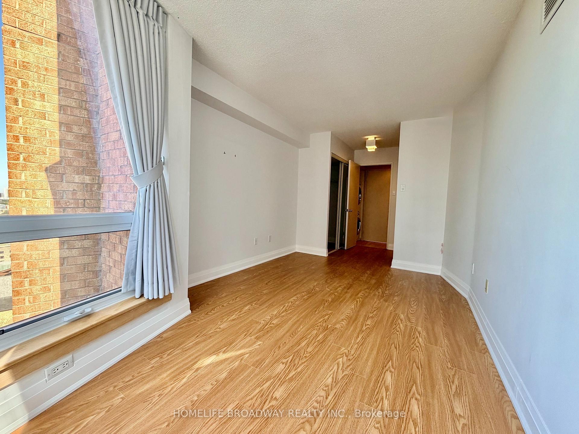 Photo 13 of Unit 1908, 1055 Bay Street, Toronto, Bay Street Corridor — HOMEH