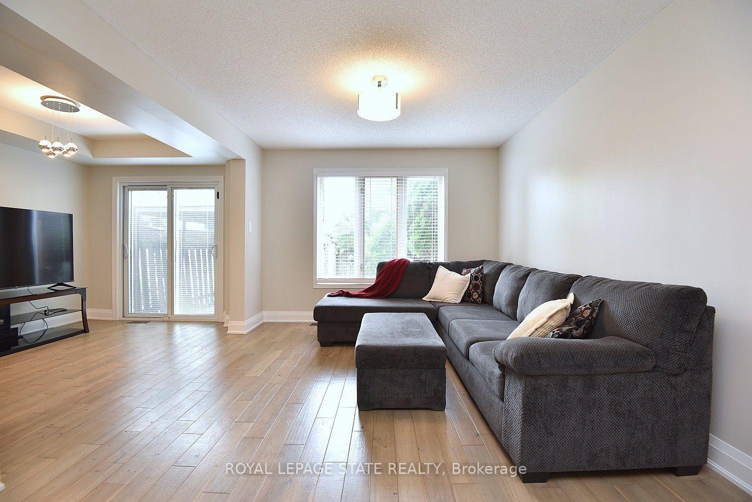 Photo 8 of 519 Southridge Drive, Hamilton, Mountview — HOMEH