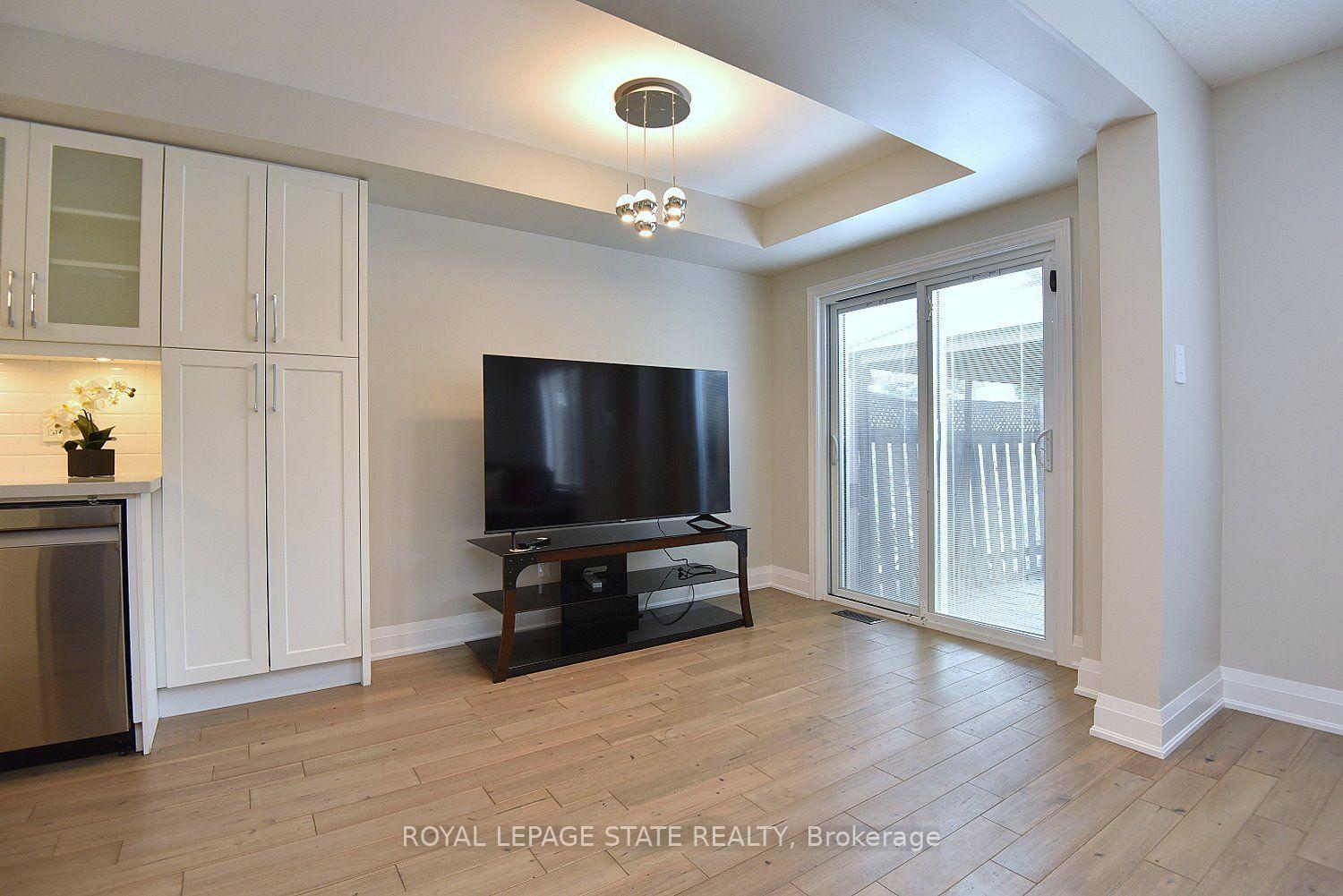 Photo 10 of 519 Southridge Drive, Hamilton, Mountview — HOMEH