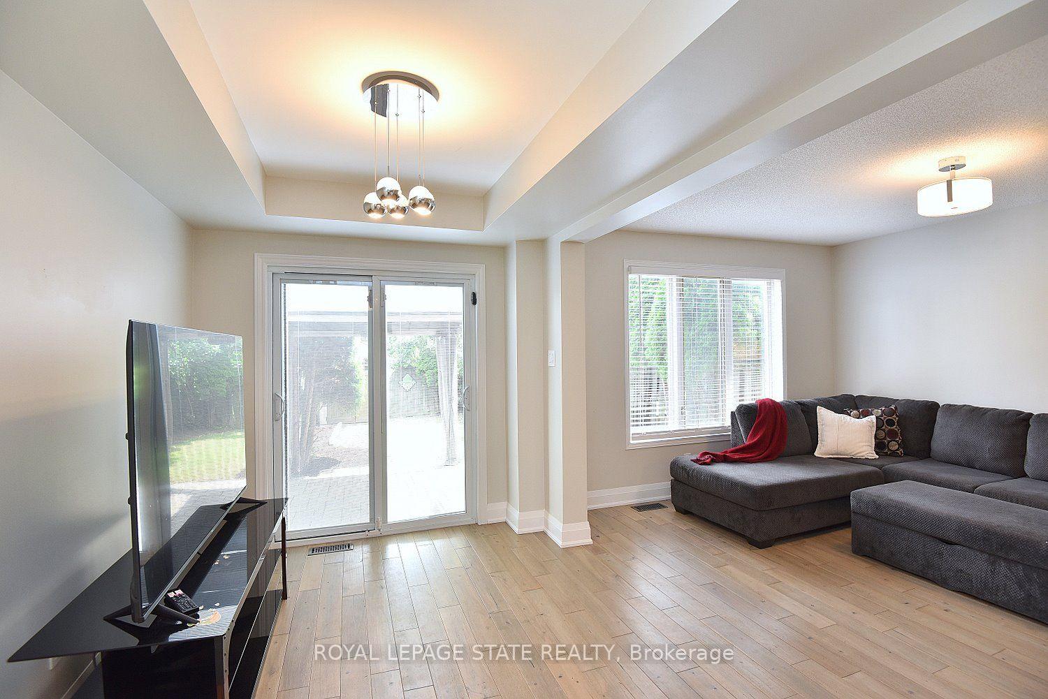 Photo 11 of 519 Southridge Drive, Hamilton, Mountview — HOMEH