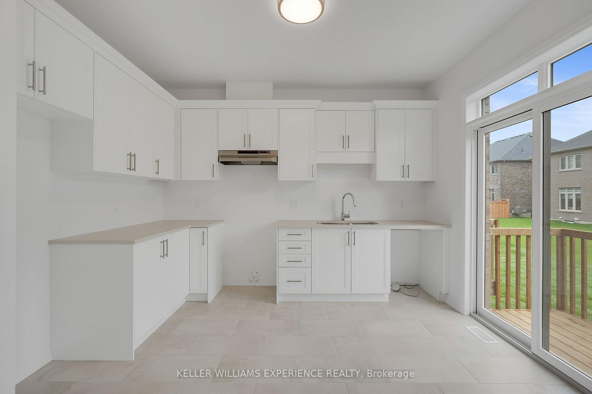 Photo 8 of 86 Sagewood Avenue, Barrie, Rural Barrie Southeast — HOMEH