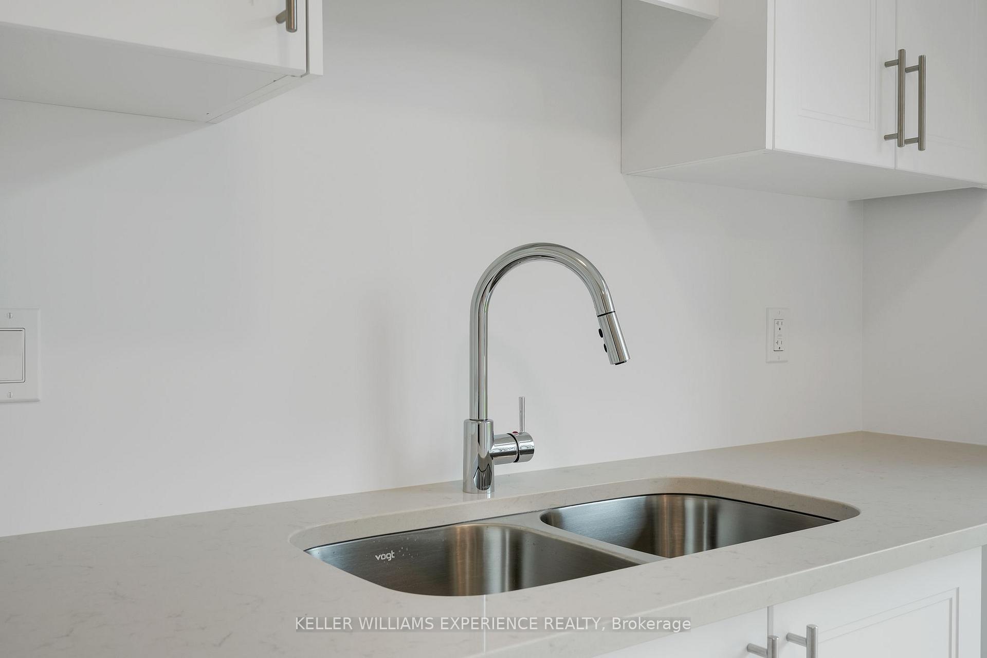 Photo 10 of 86 Sagewood Avenue, Barrie, Rural Barrie Southeast — HOMEH