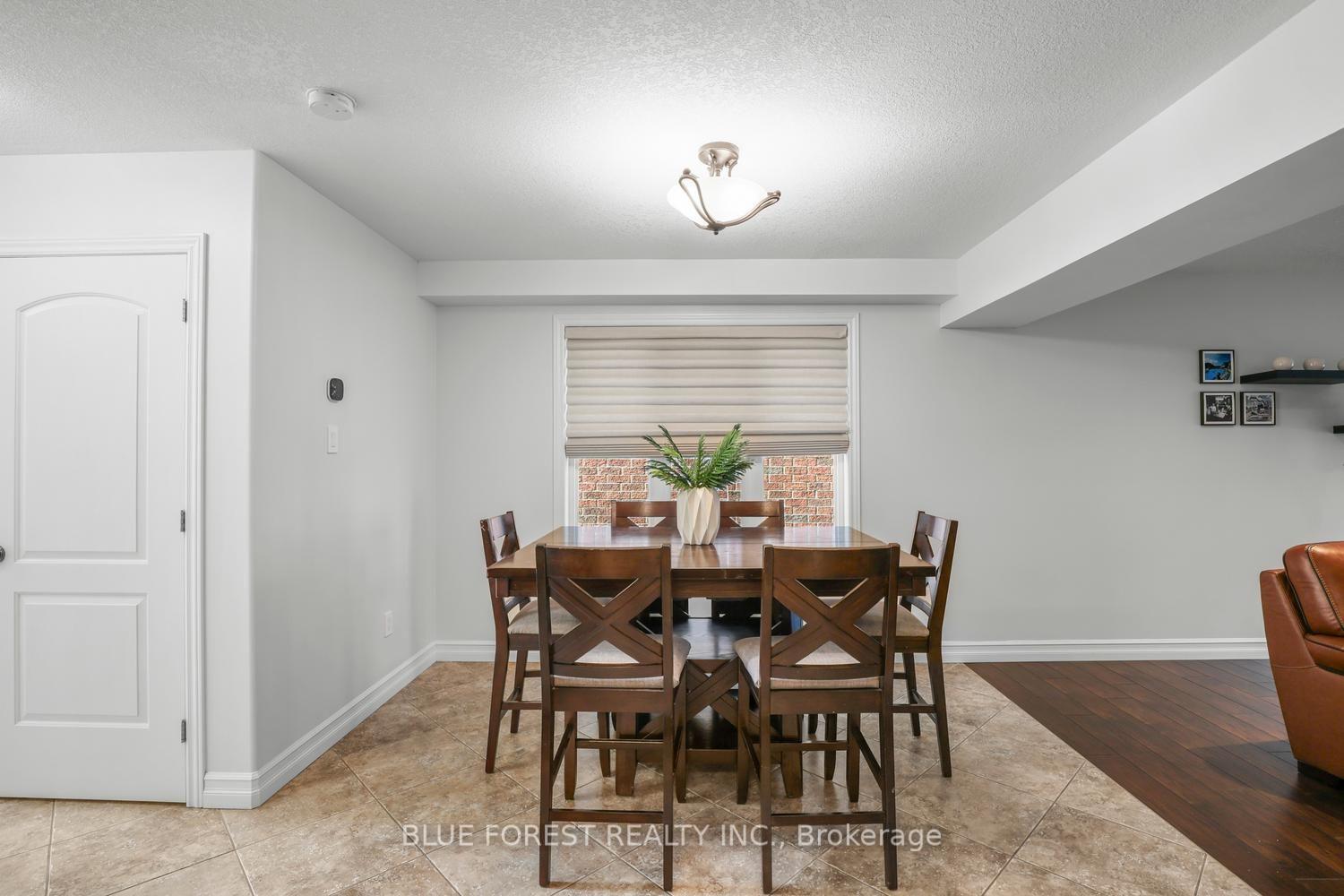 Photo 10 of 2687 Bateman Trail, London, South W — HOMEH