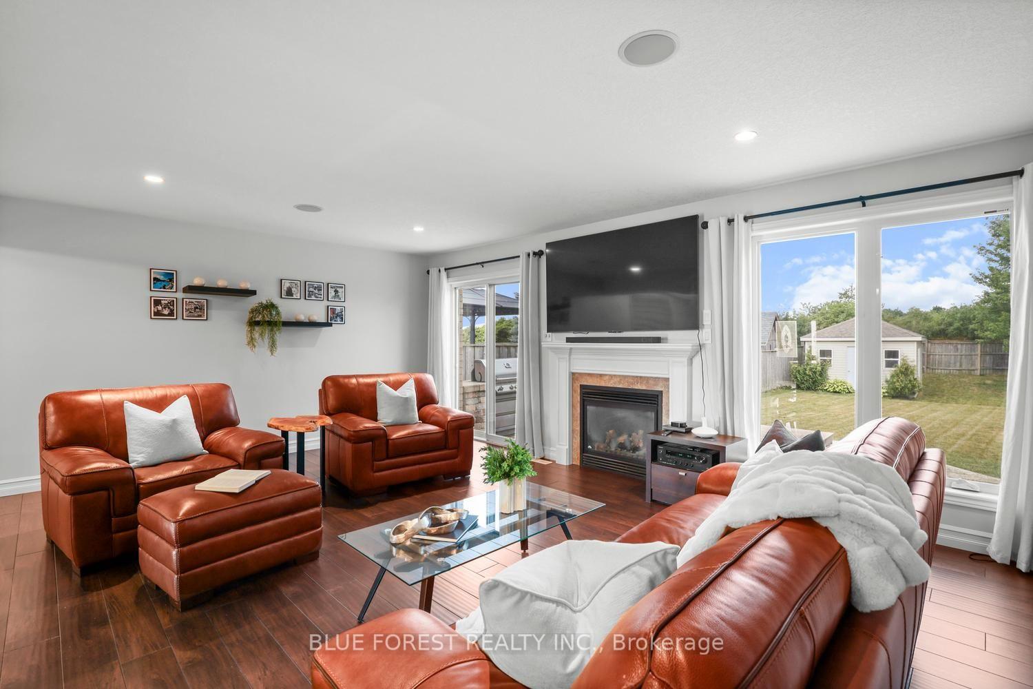 Photo 12 of 2687 Bateman Trail, London, South W — HOMEH
