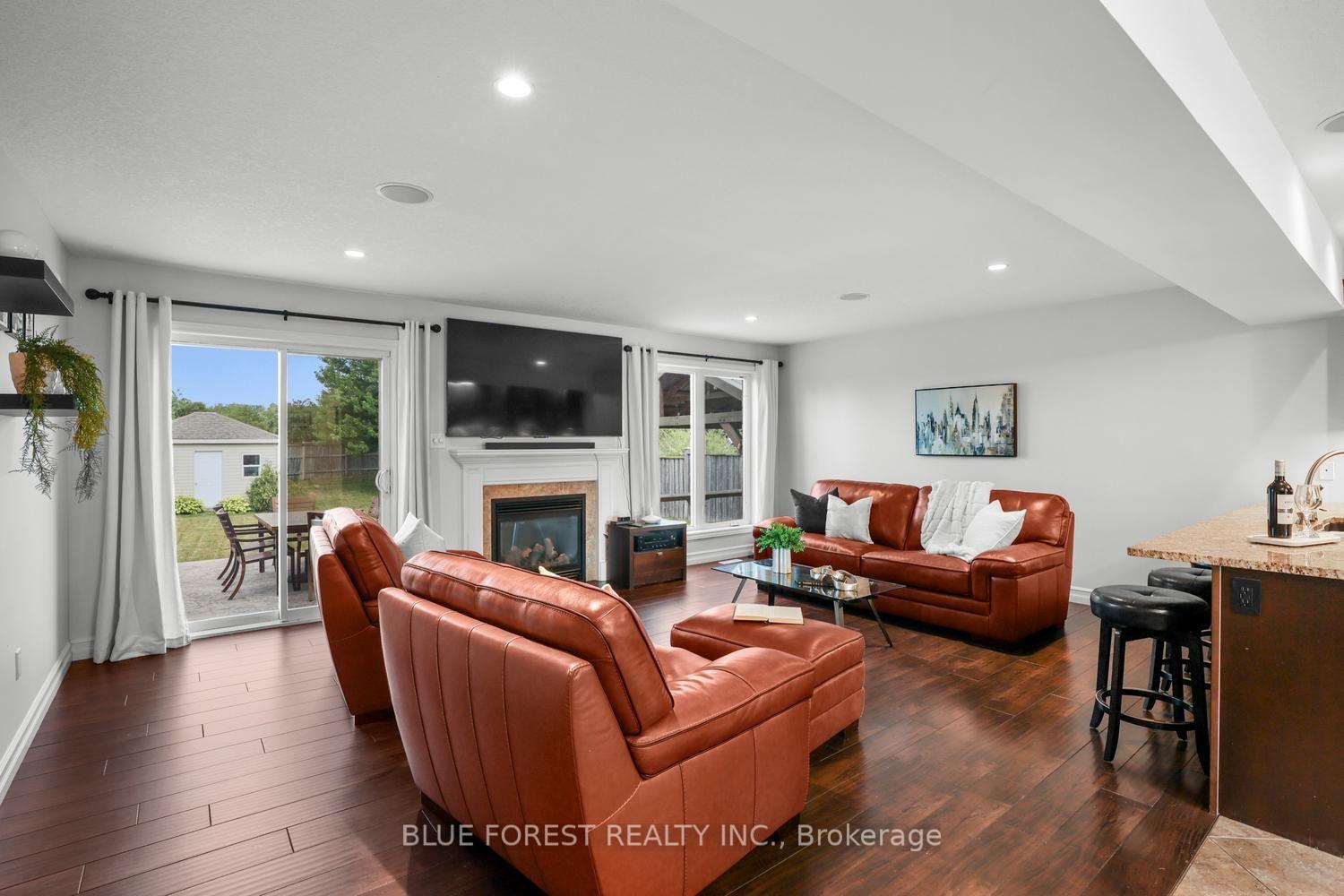 Photo 14 of 2687 Bateman Trail, London, South W — HOMEH