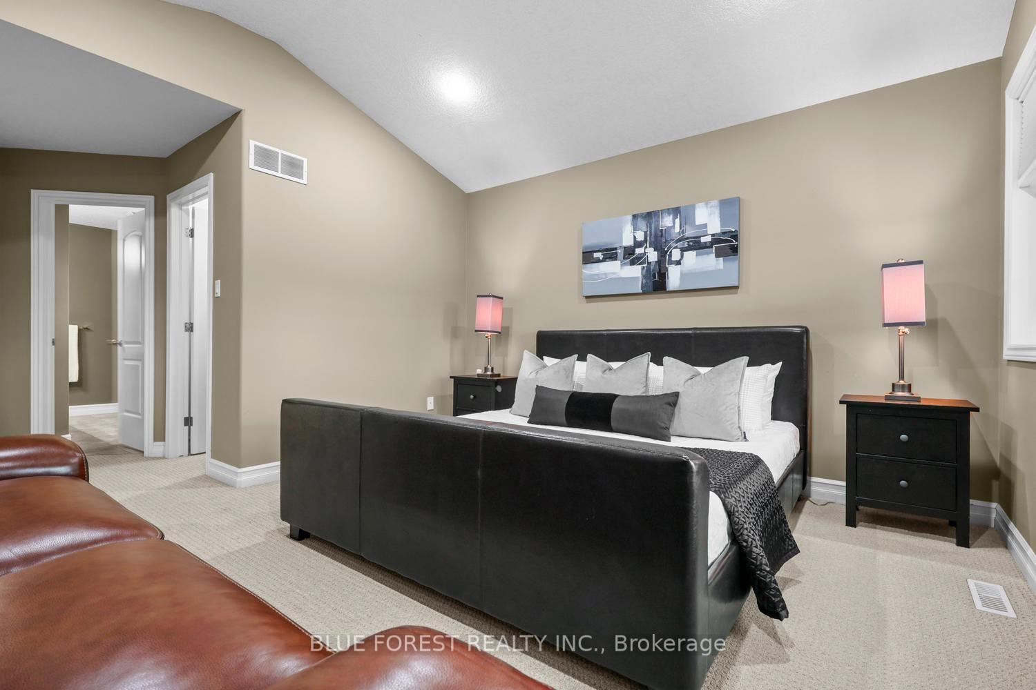 Photo 20 of 2687 Bateman Trail, London, South W — HOMEH