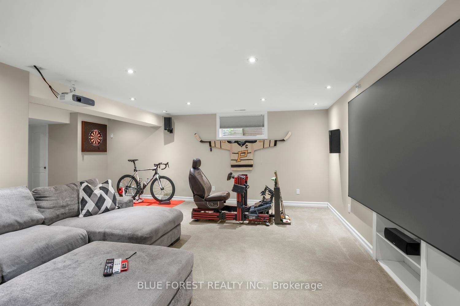 Photo 36 of 2687 Bateman Trail, London, South W — HOMEH