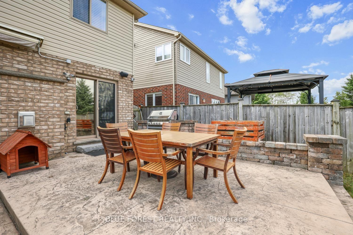 Photo 39 of 2687 Bateman Trail, London, South W — HOMEH