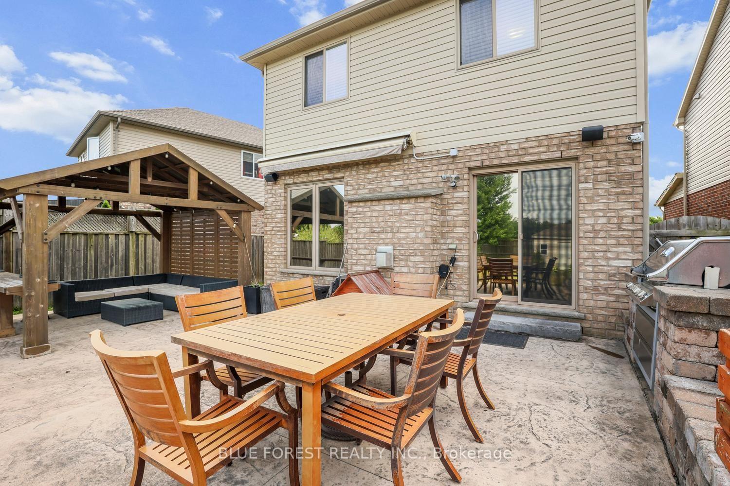 Photo 40 of 2687 Bateman Trail, London, South W — HOMEH