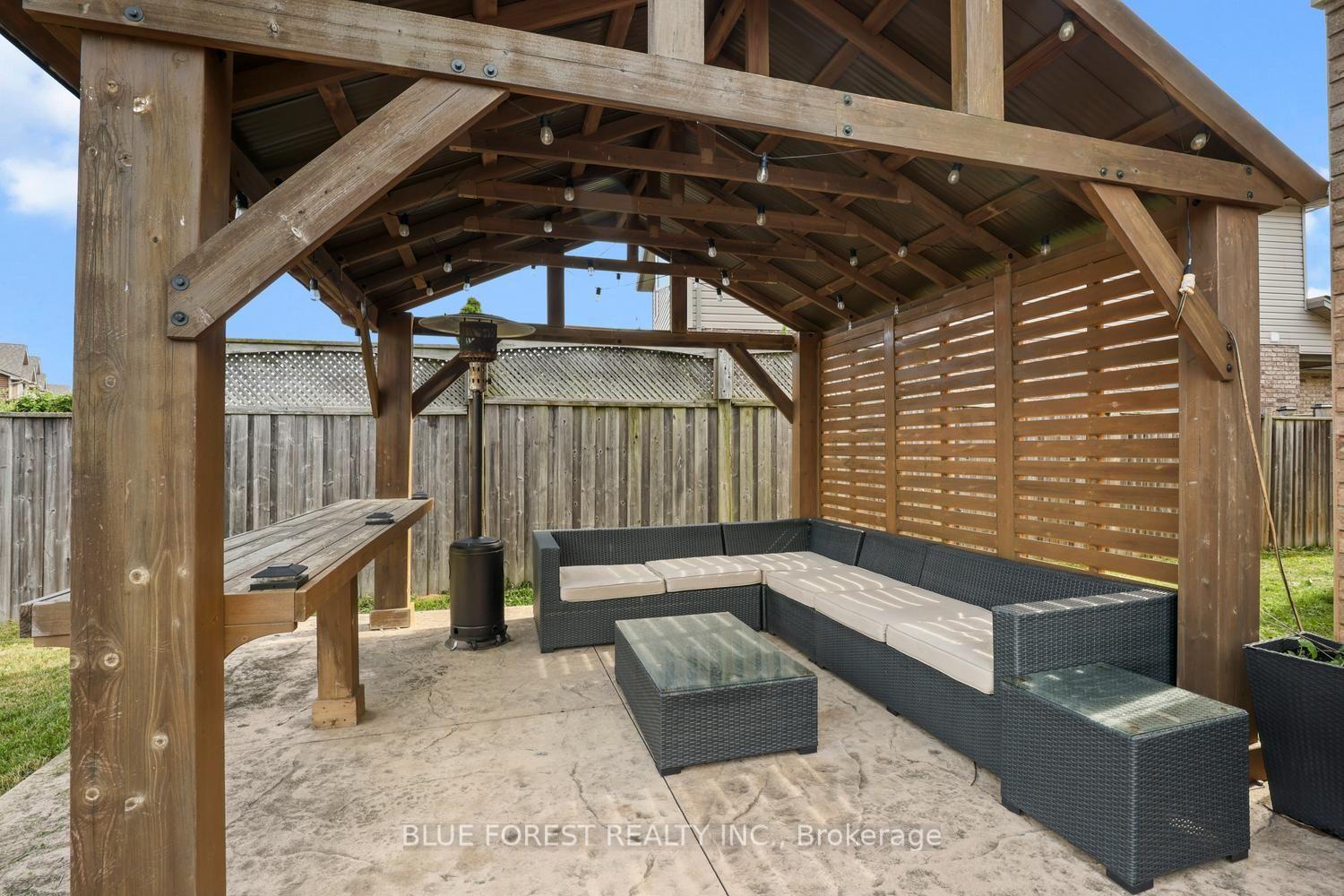 Photo 43 of 2687 Bateman Trail, London, South W — HOMEH